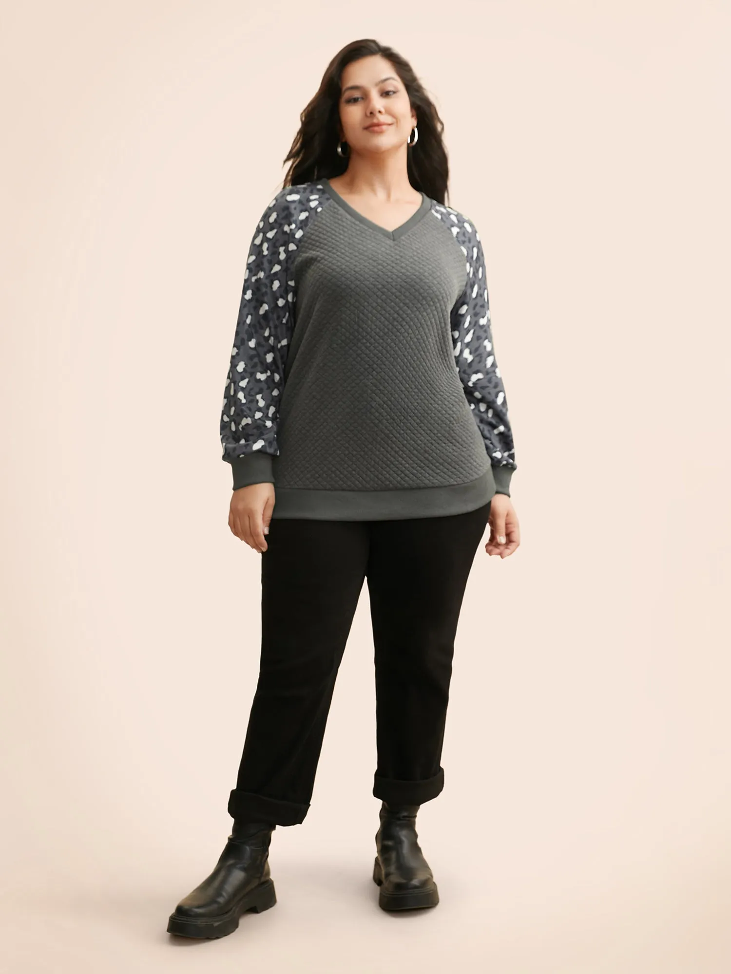 Leopard Print Patchwork Raglan Sleeve Sweatshirt sold by Bloomchic product image thumbnail 2