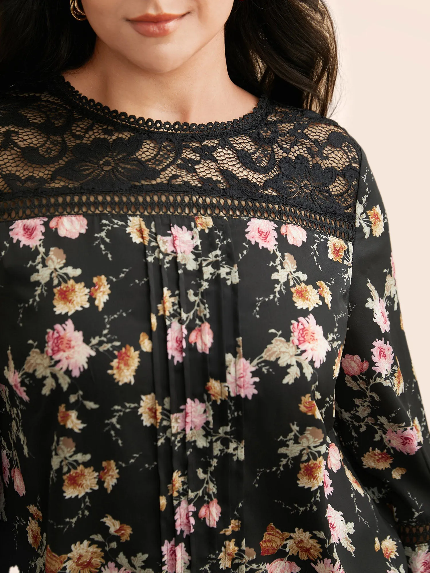 Floral Lace Panel Lantern Sleeve Blouse sold by Bloomchic product image thumbnail 3