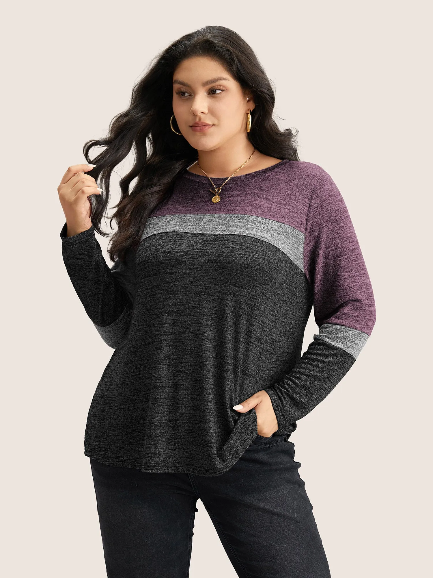 Heather Colorblock Contrast Crew Neck T-shirt sold by Bloomchic product image thumbnail 3