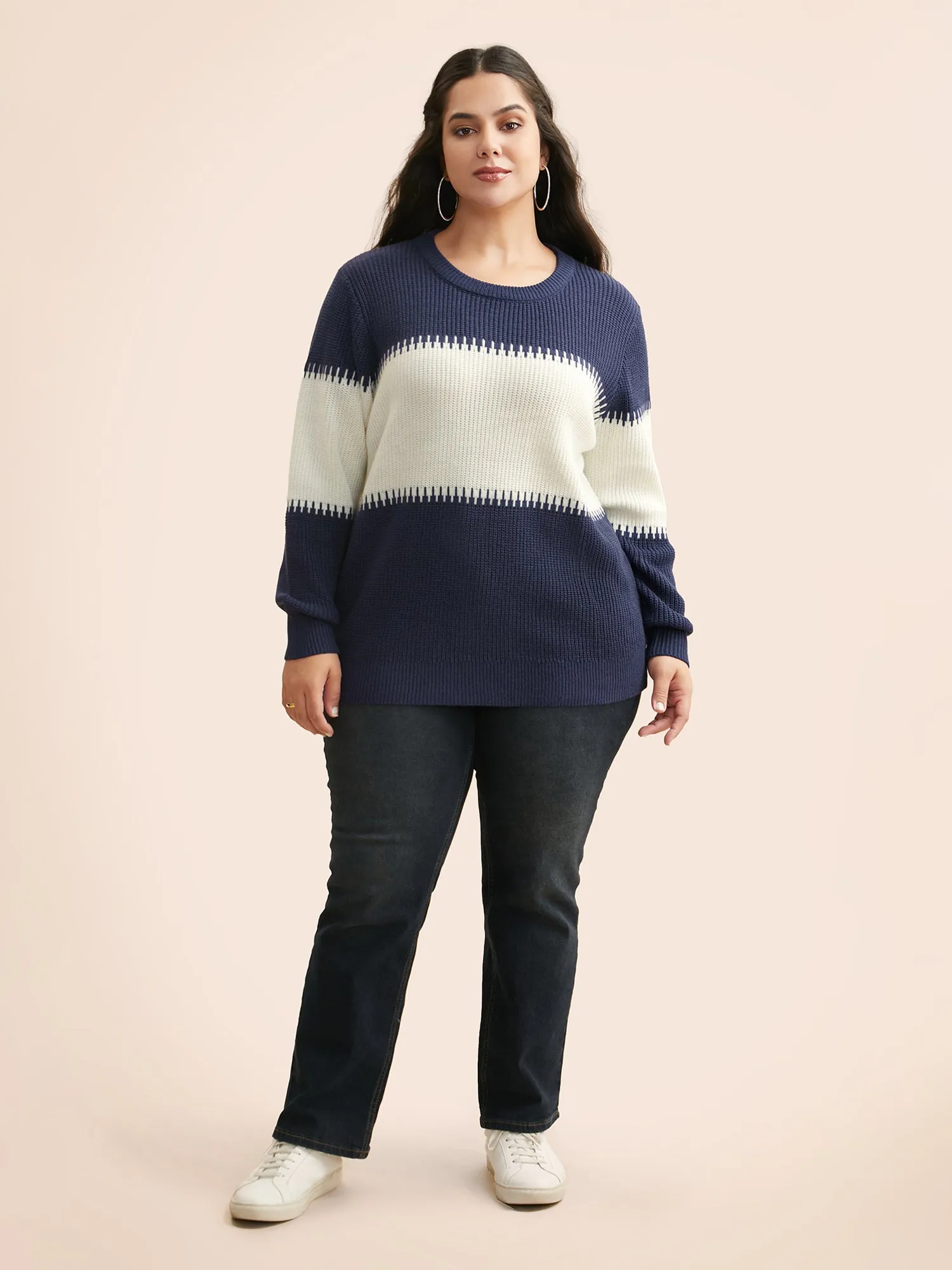Crew Neck Contrast Patchwork Pullover sold by Bloomchic product image thumbnail 4