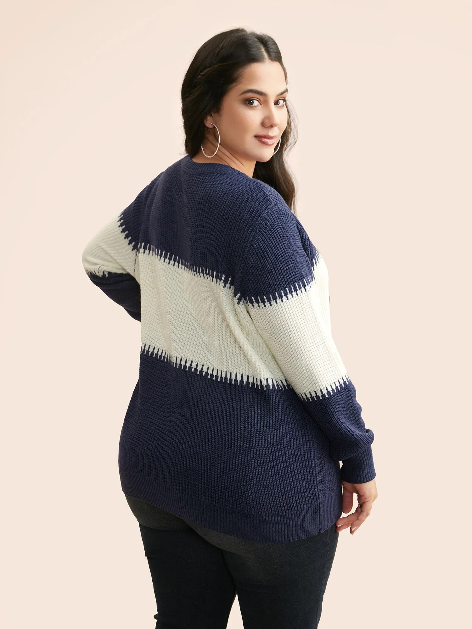 Crew Neck Contrast Patchwork Pullover sold by Bloomchic product image thumbnail 2