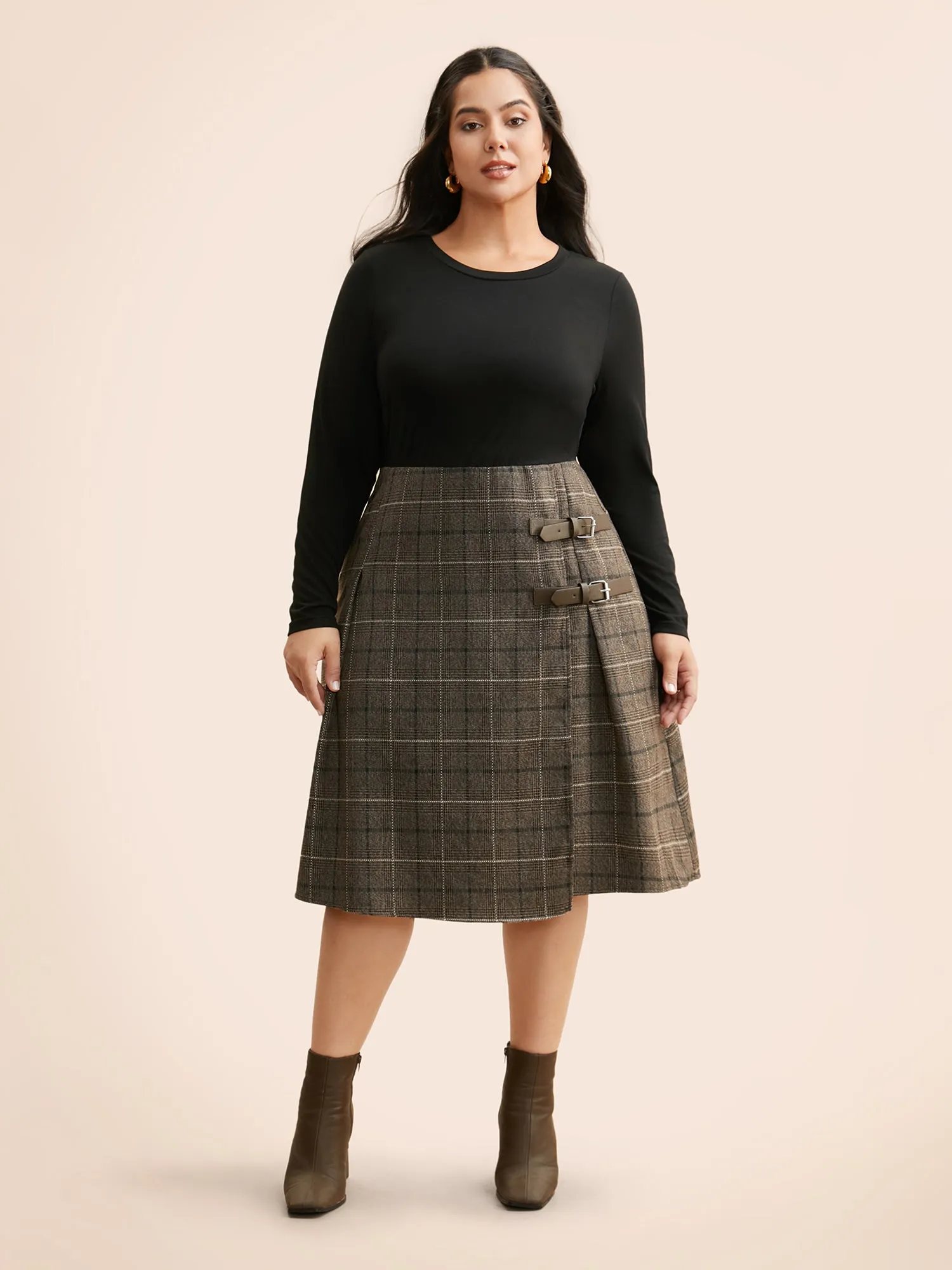 Plaid Patchwork Buckle Detail Pleated Dress sold by Bloomchic product image thumbnail 3