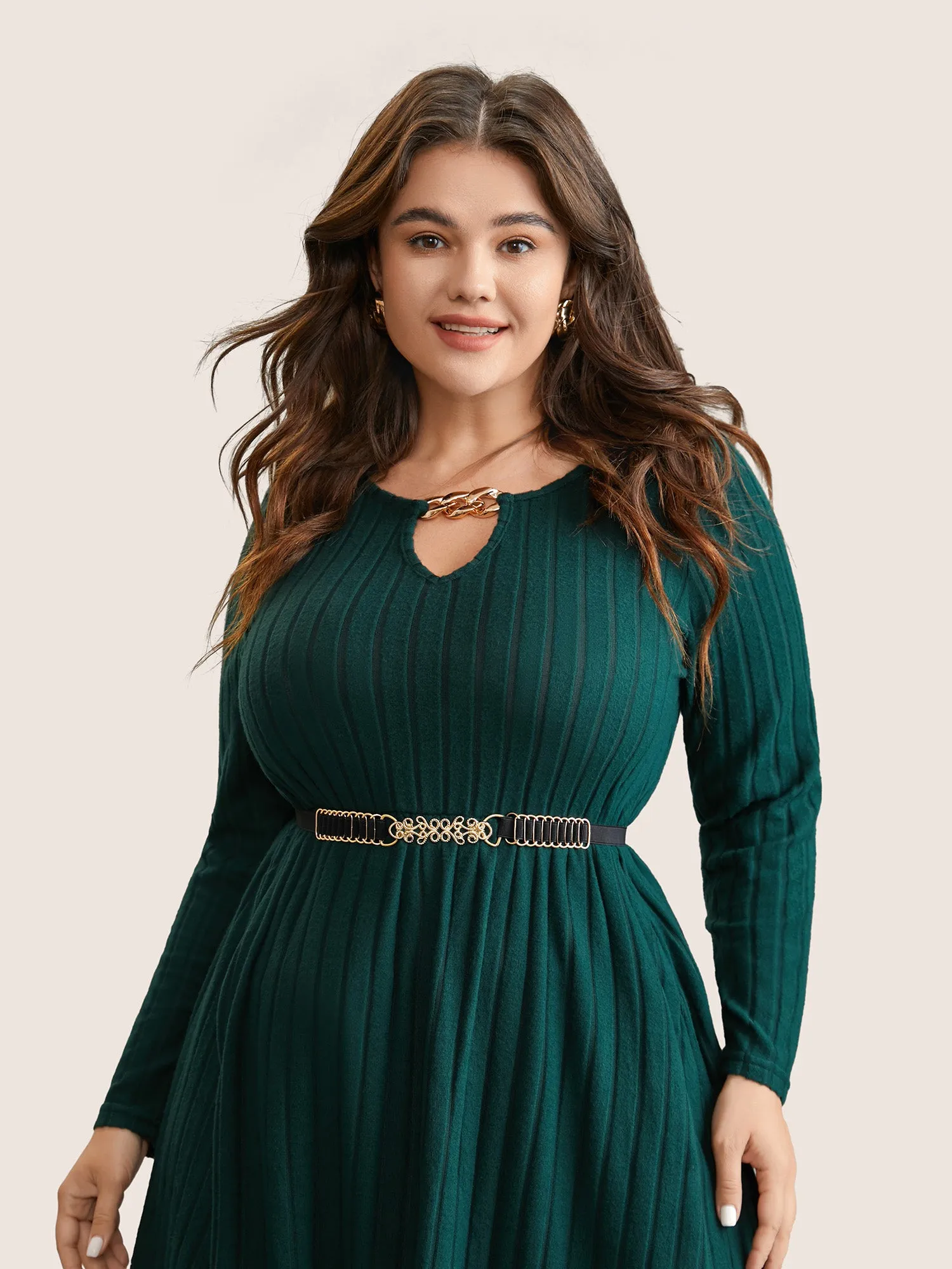 Metal Detail Elastic Skinny Belt sold by Bloomchic