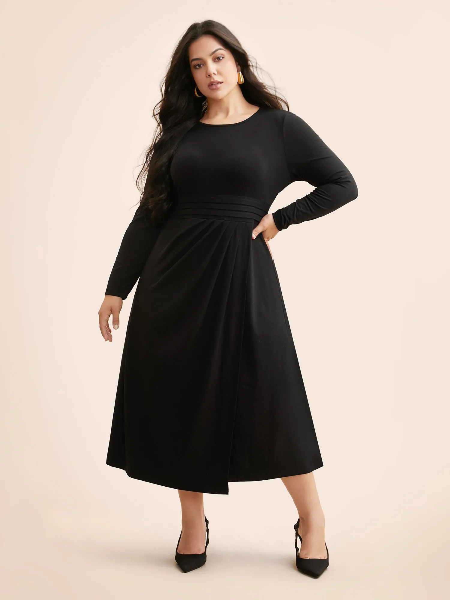 Round Neck Pleated Slim Fit Knit Dress sold by Bloomchic