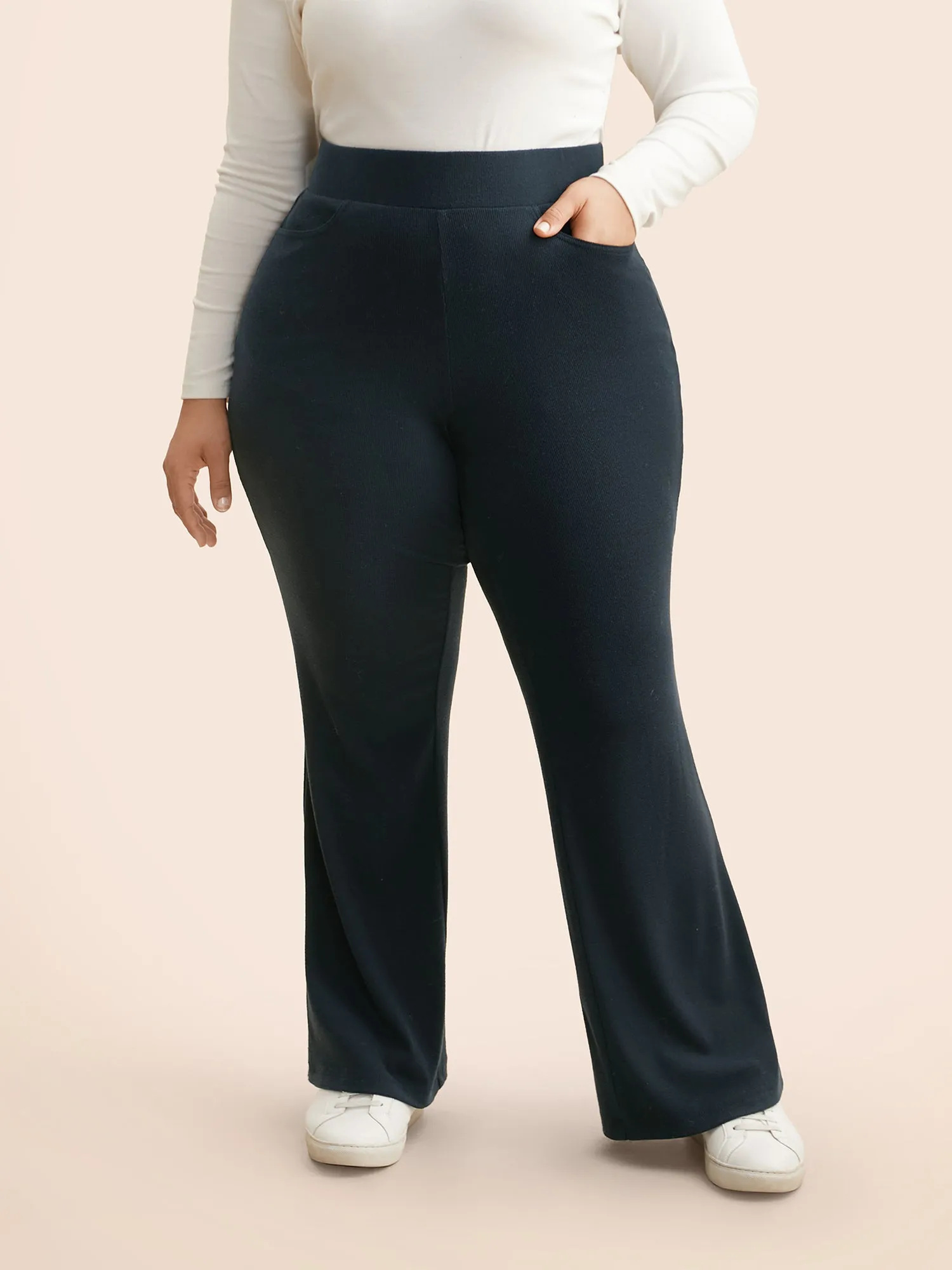 Supersoft Essentials Elastic Waist Flared Leggings sold by Bloomchic product image thumbnail 2
