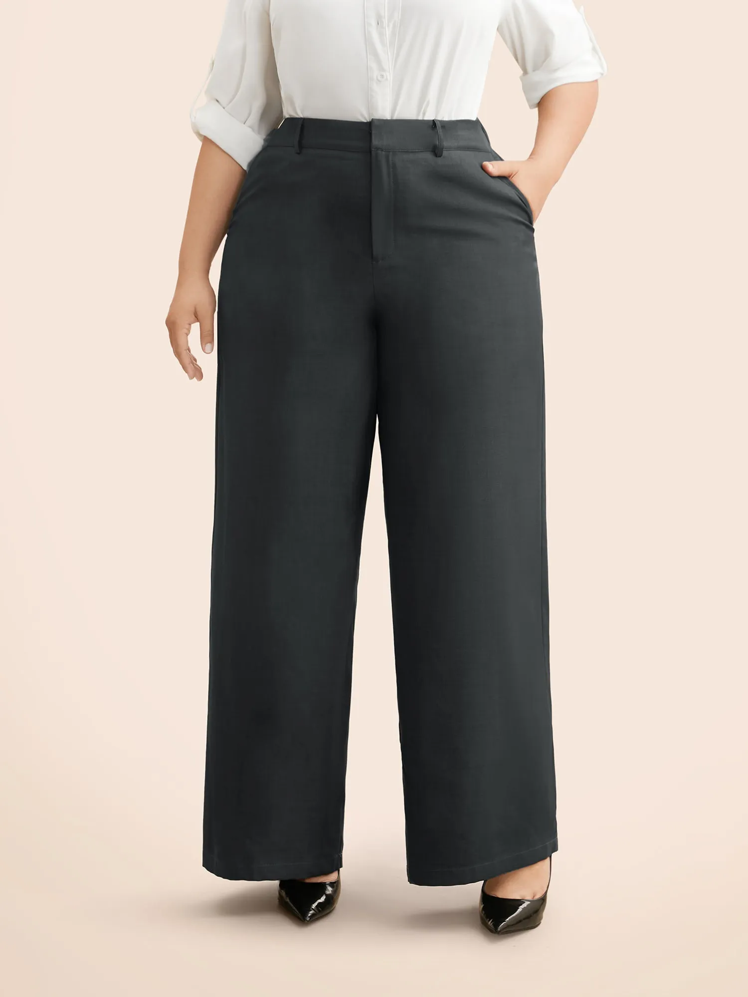 Mid Rise Textured Wide Leg Pants sold by Bloomchic