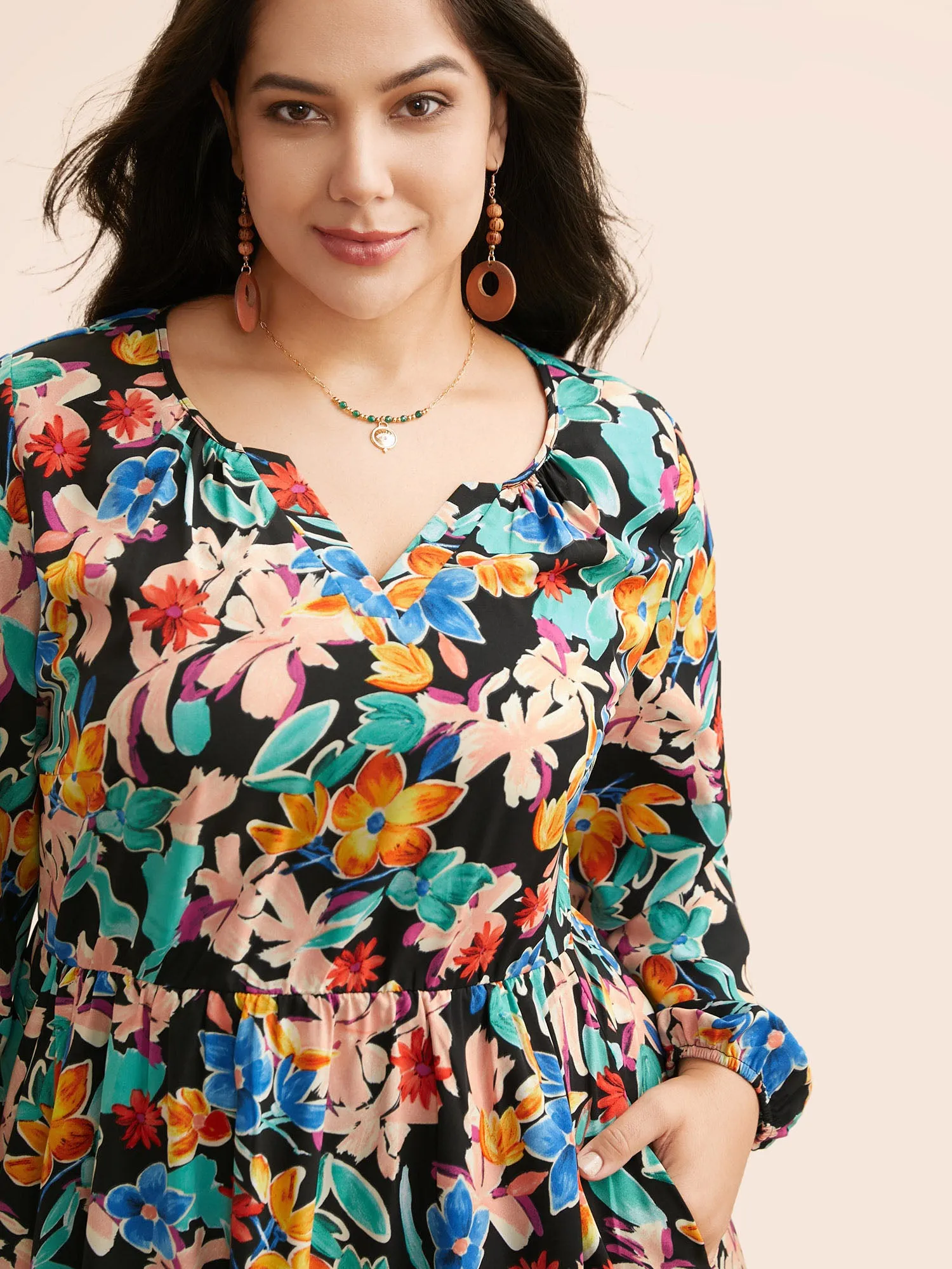 Colored Floral Notched Elastic Waist Midi Dress sold by Bloomchic product image thumbnail 2