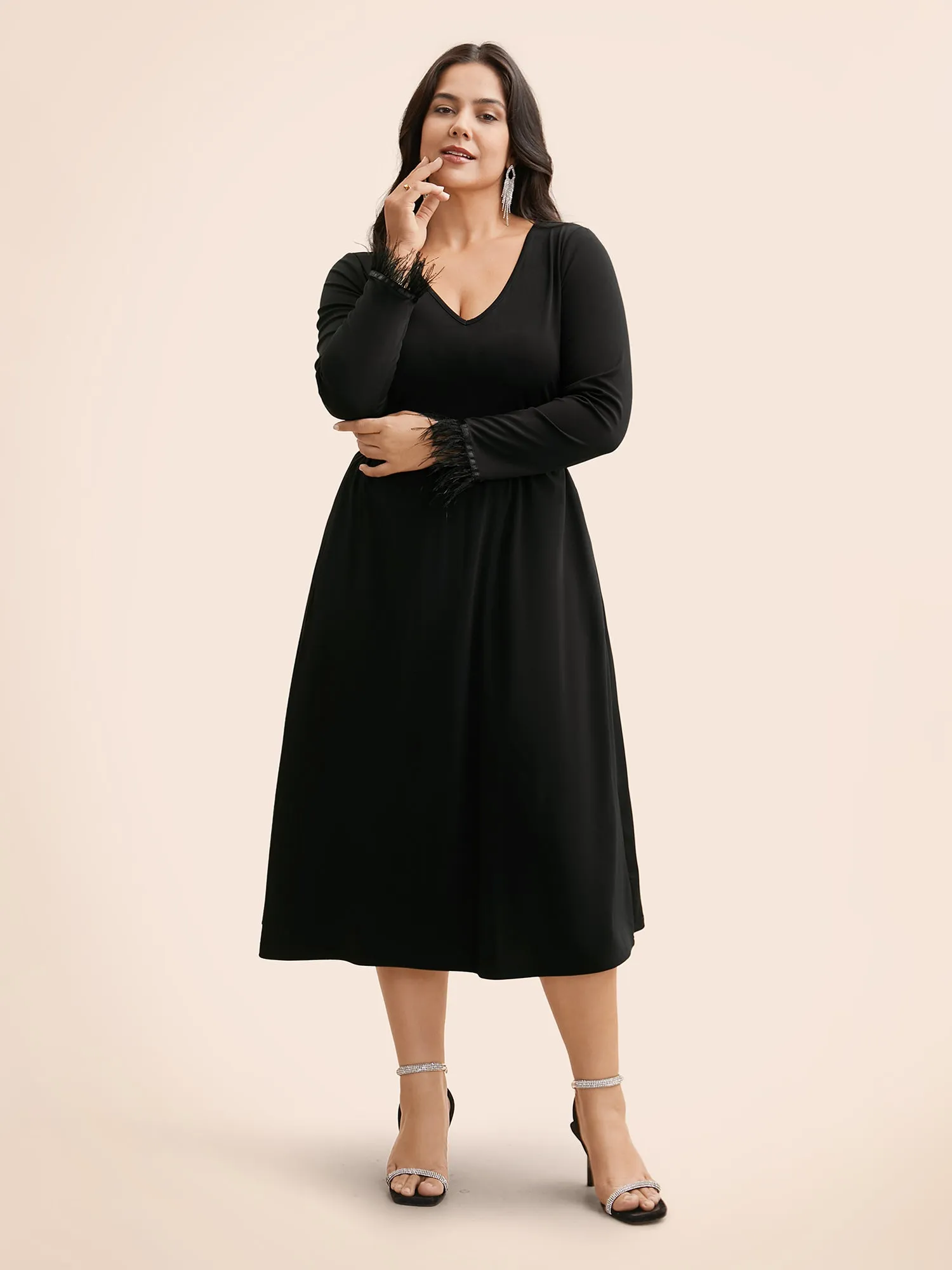 V Neck Patchwork Fuzzy Trim Dress sold by Bloomchic product image thumbnail 4