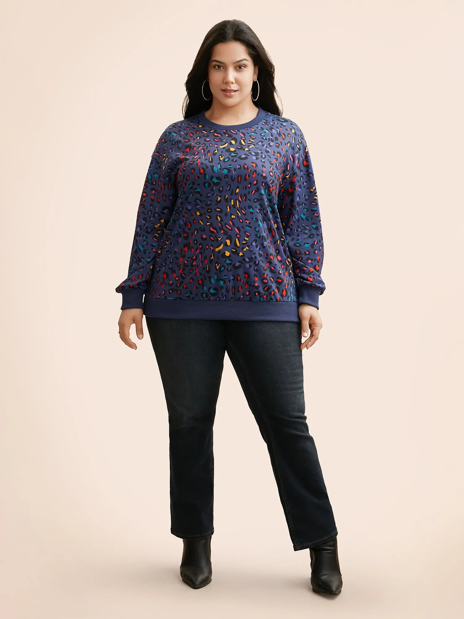 Round Neck Color Leopard Print Sweatshirt sold by Bloomchic product image thumbnail 2