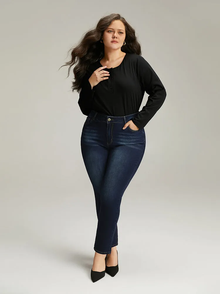 Plain Straight Leg Pocket High Rise Jeans sold by Bloomchic product image thumbnail 2