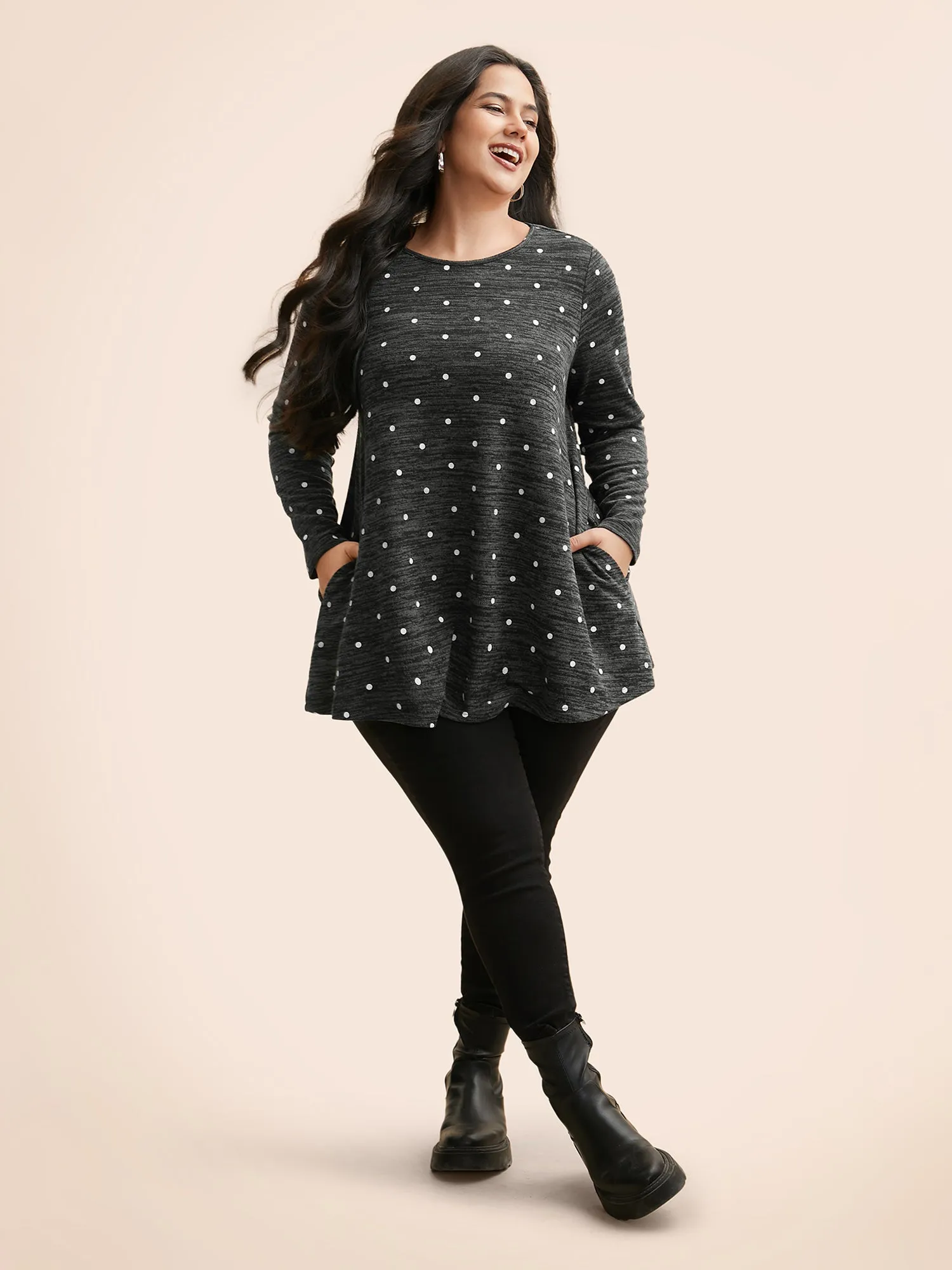 Heather Polka Dot Pocket T-shirt sold by Bloomchic product image thumbnail 4