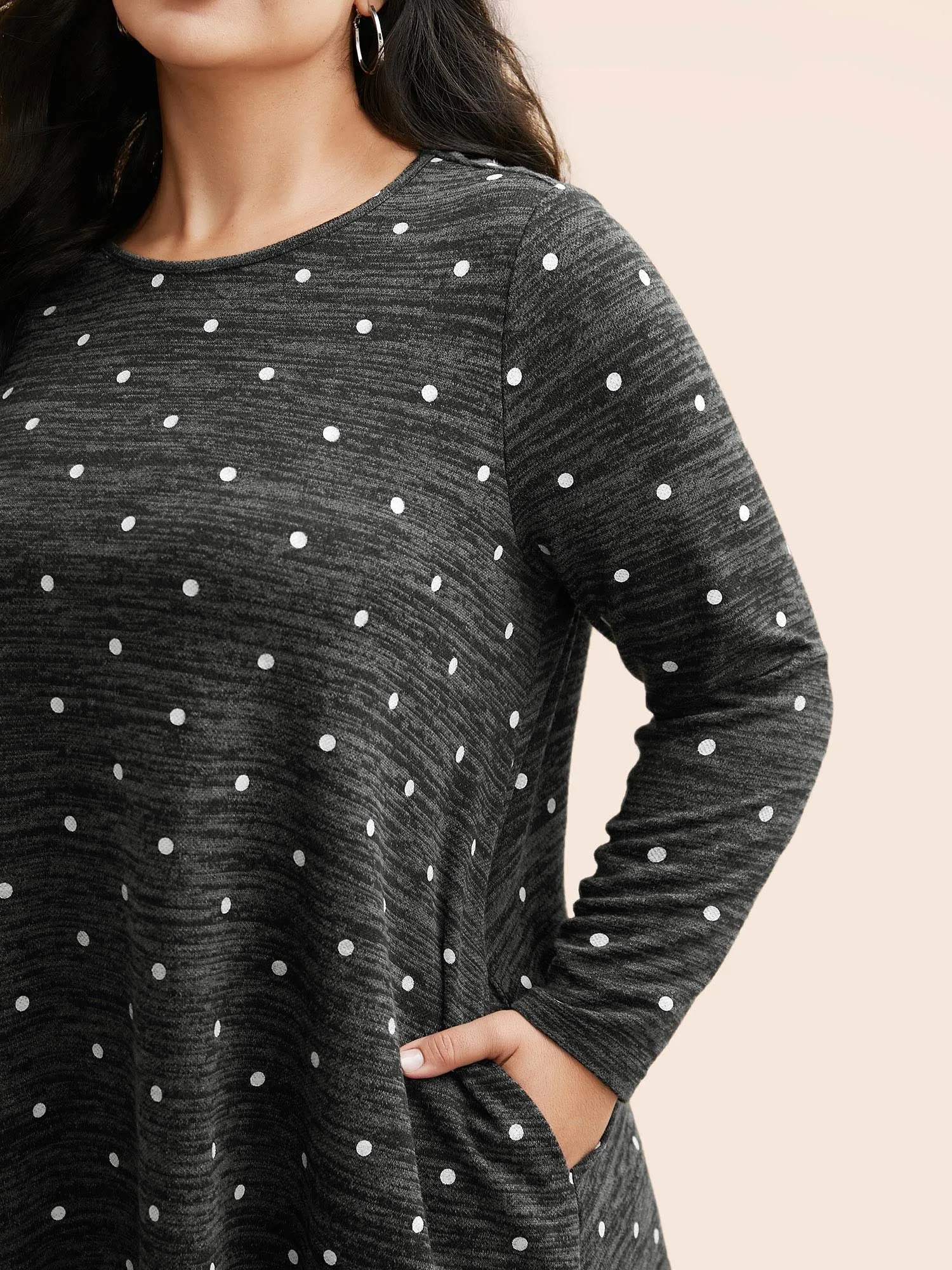 Heather Polka Dot Pocket T-shirt sold by Bloomchic product image thumbnail 5