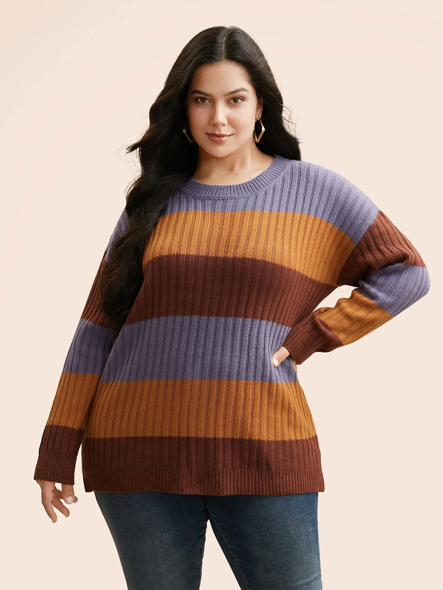 Colorblock Contrast Split Hem Pullover sold by Bloomchic