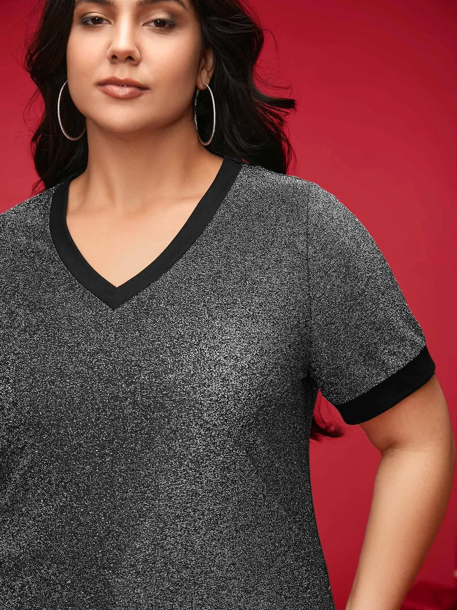 V-Neck Contrast Lurex Slim-Fit Tee sold by Bloomchic product image thumbnail 5