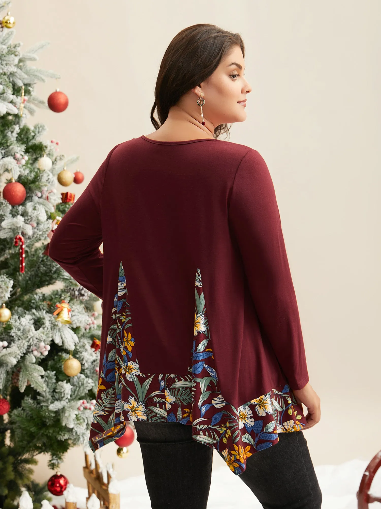 Holiday Printed Asymmetrical Hem Jersey Top sold by Bloomchic product image thumbnail 2