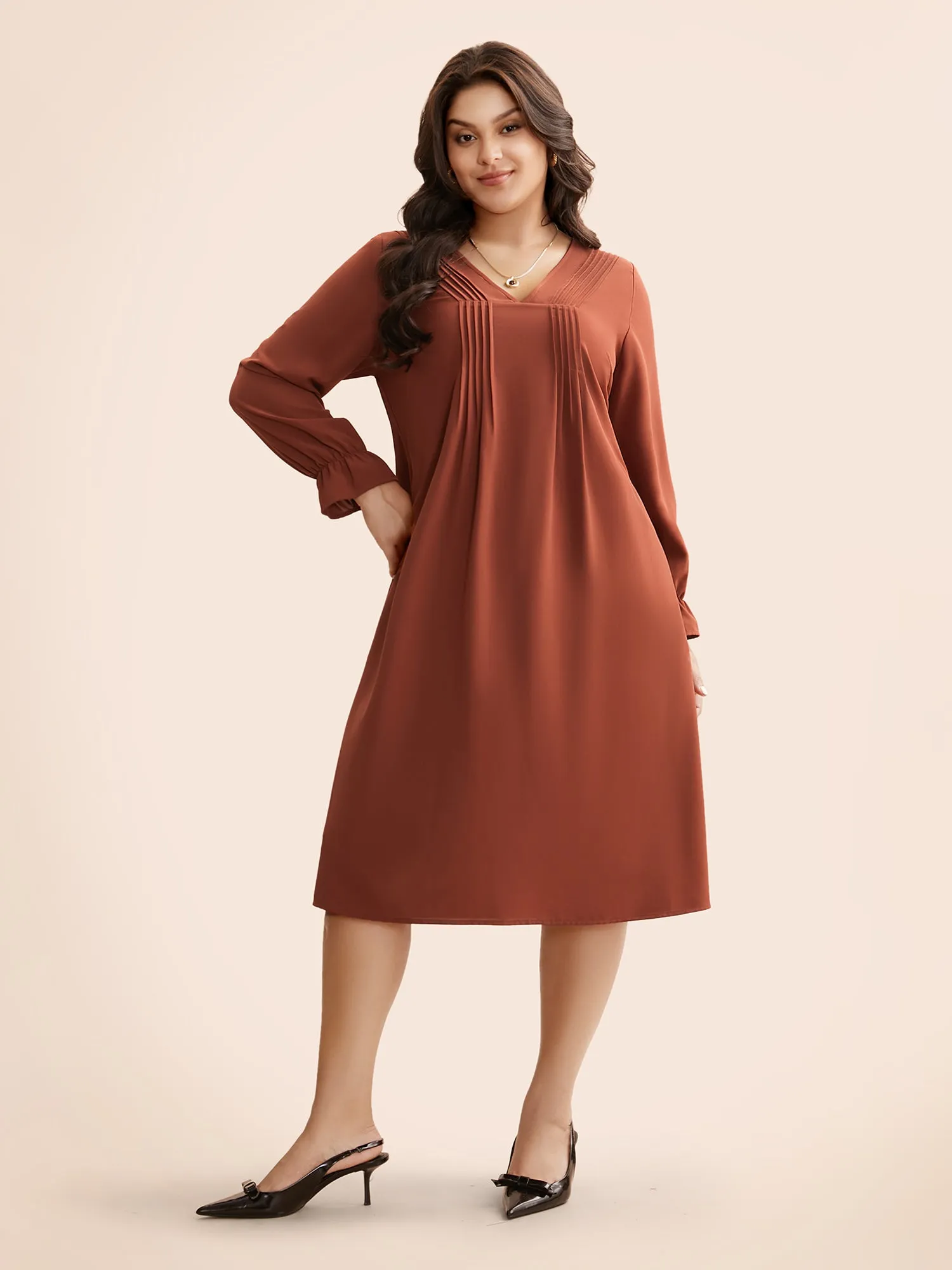 V Neck Pleated Lantern Sleeve Dress sold by Bloomchic product image thumbnail 3