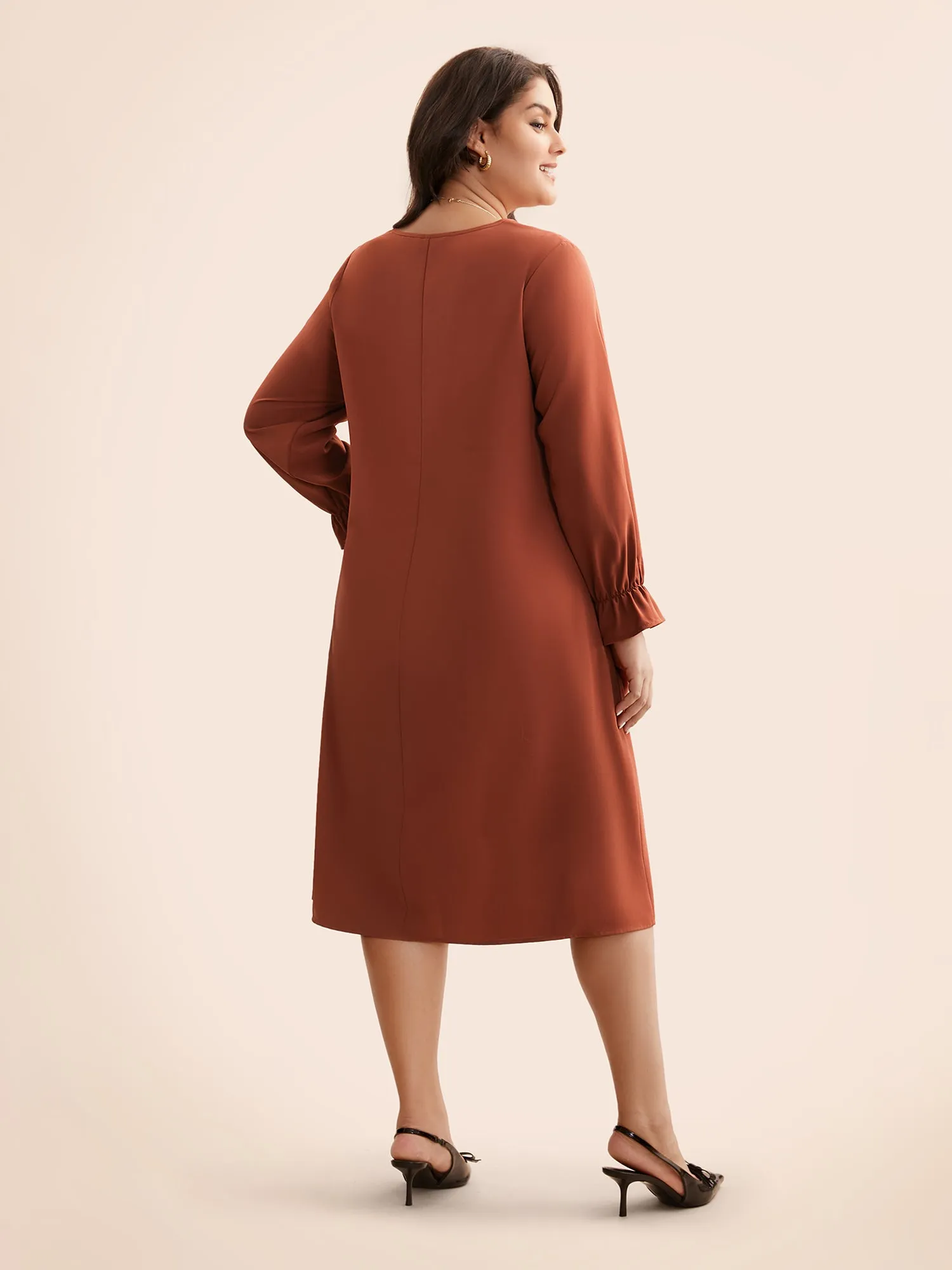 V Neck Pleated Lantern Sleeve Dress sold by Bloomchic product image thumbnail 5