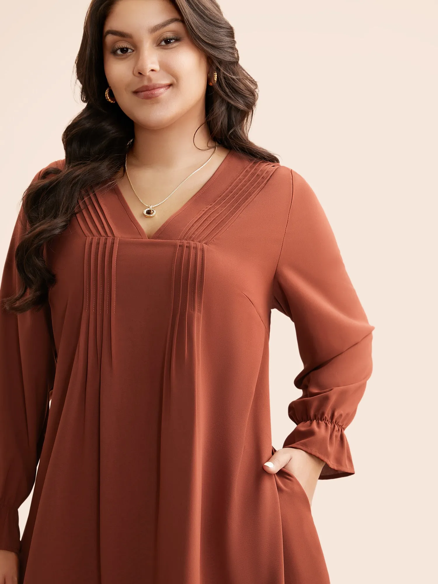 V Neck Pleated Lantern Sleeve Dress sold by Bloomchic product image thumbnail 2