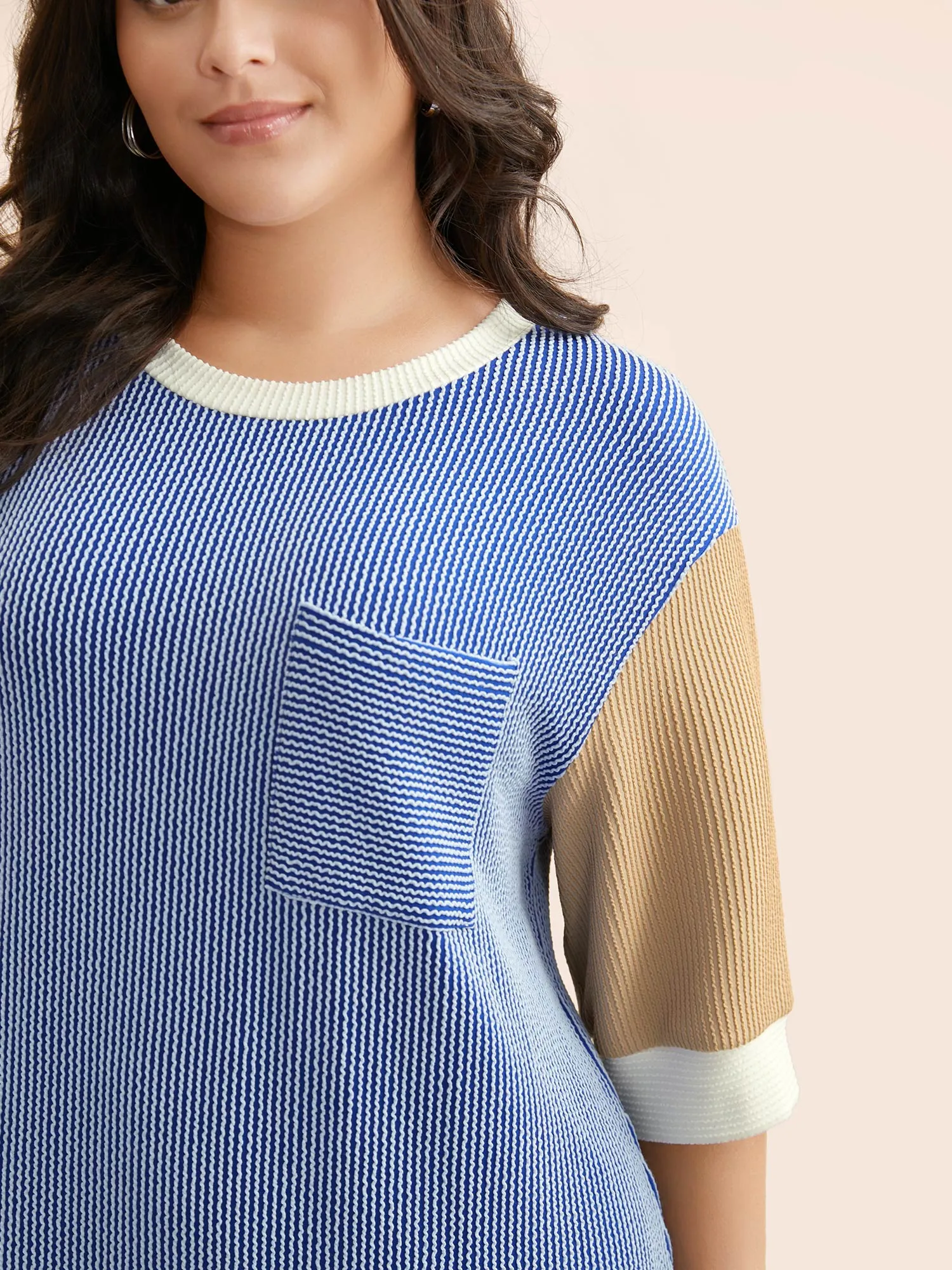 Texture Contrast Patchwork Patched Pocket Dress sold by Bloomchic product image thumbnail 2