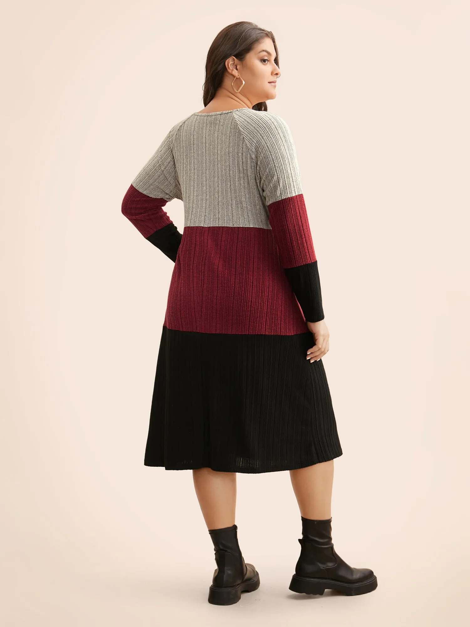 Contrast Patchwork Button Detail Raglan Sleeve Dress sold by Bloomchic product image thumbnail 4