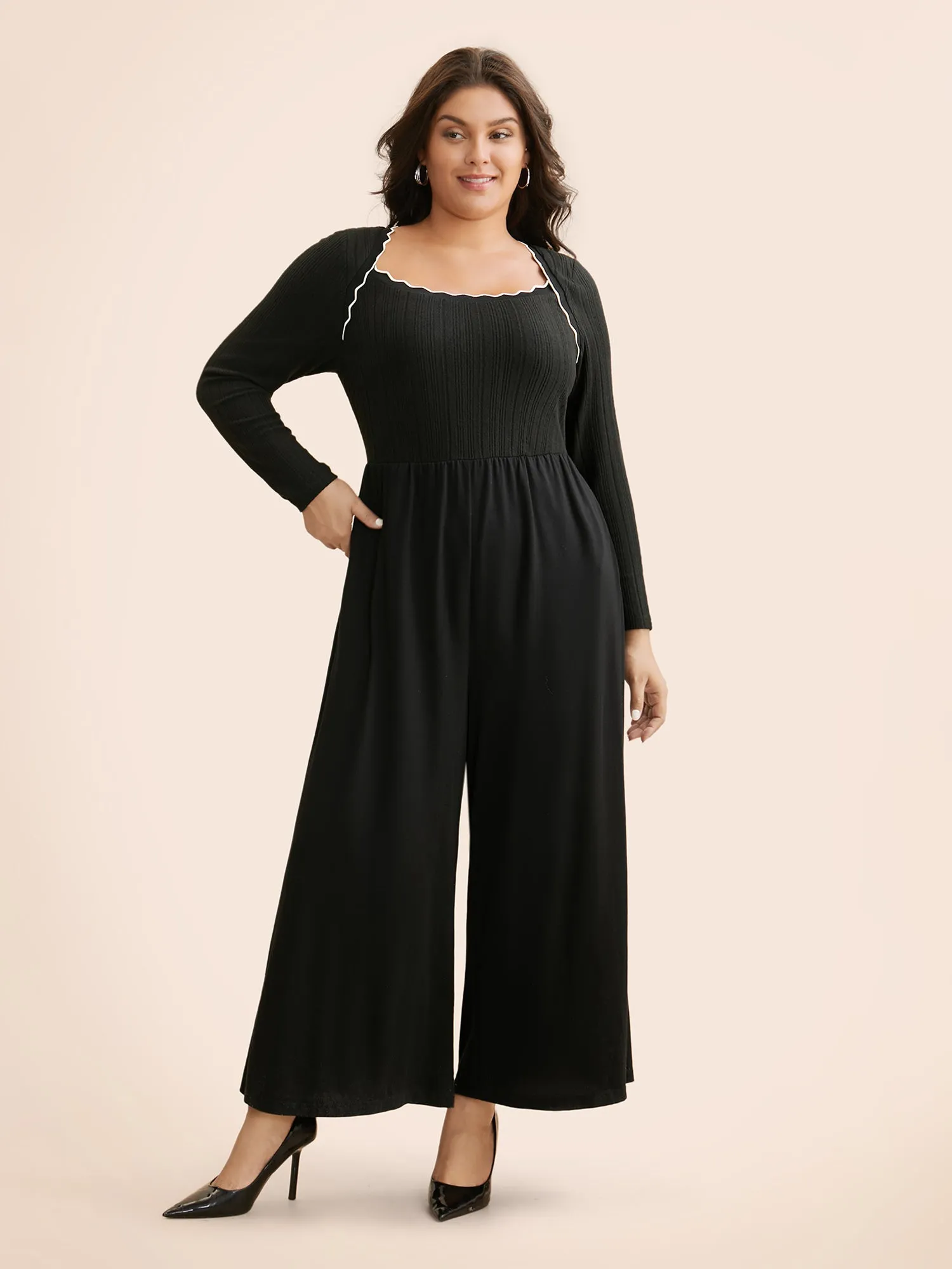 Texture Contrast Trim Scalloped Trim Jumpsuit sold by Bloomchic product image thumbnail 3