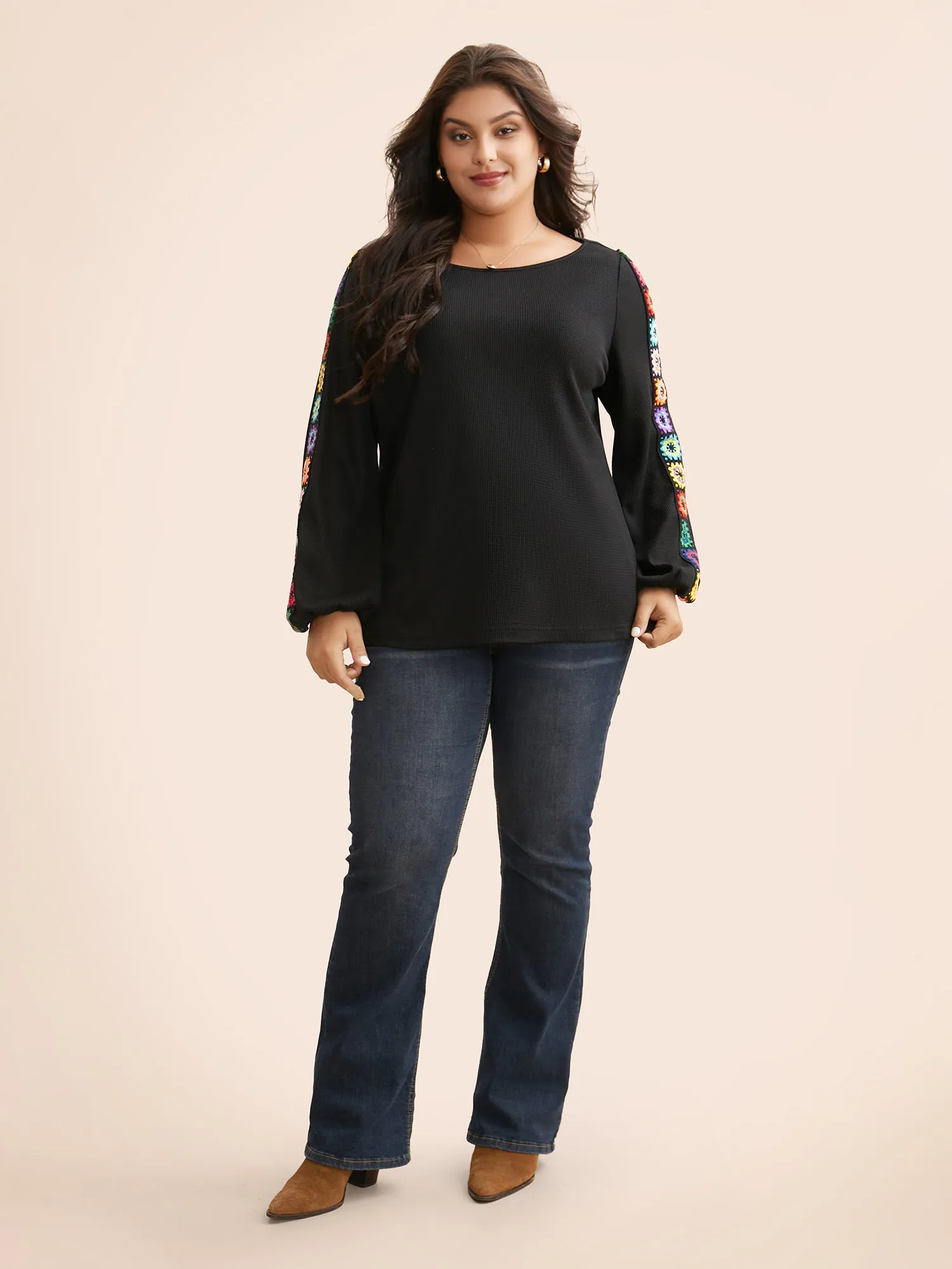 Crew Neck Patchwork Crochet Floral T-shirt sold by Bloomchic product image thumbnail 5