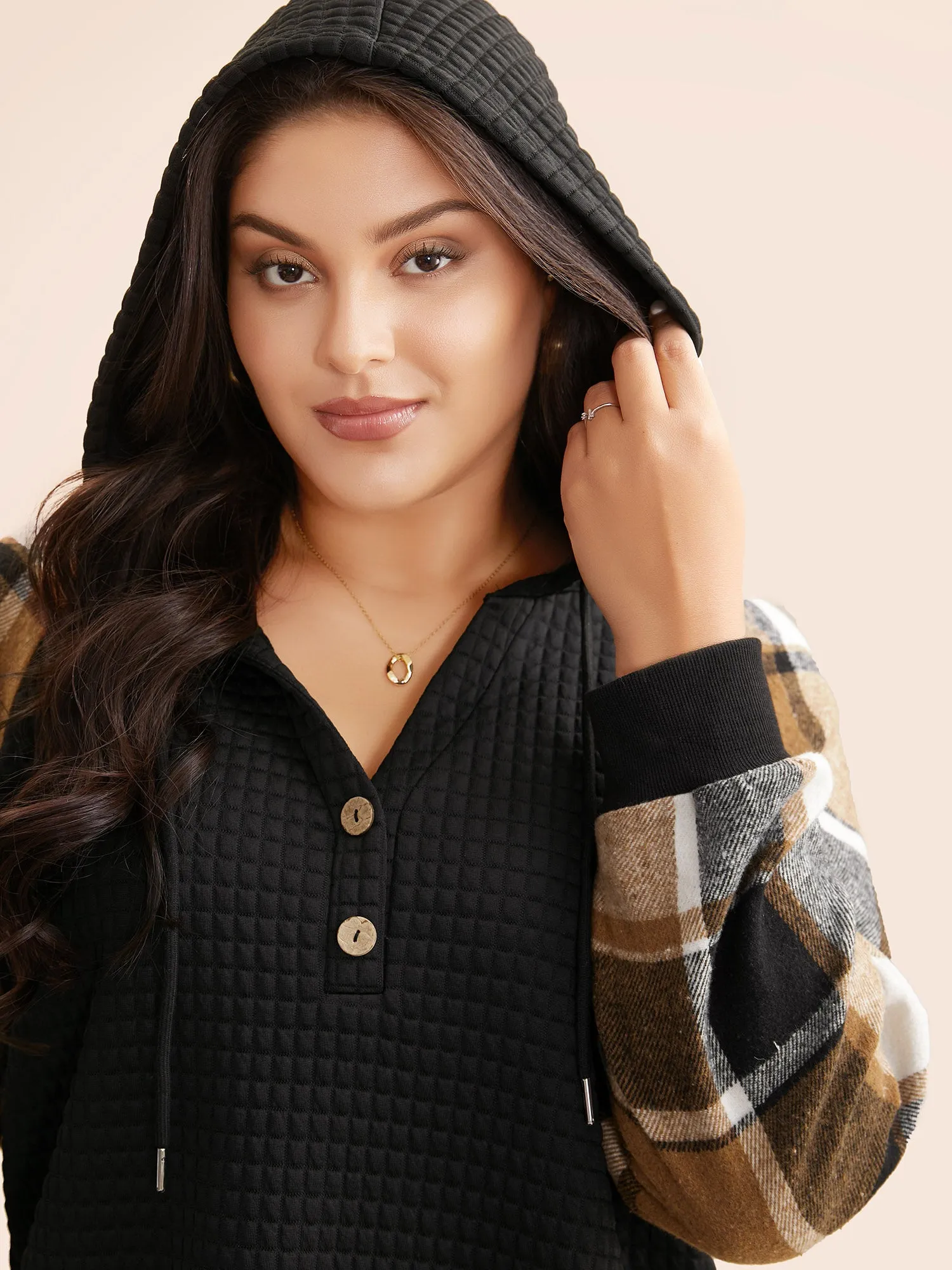 Plaid Patchwork Hooded Raglan Sleeve Sweatshirt sold by Bloomchic product image thumbnail 5