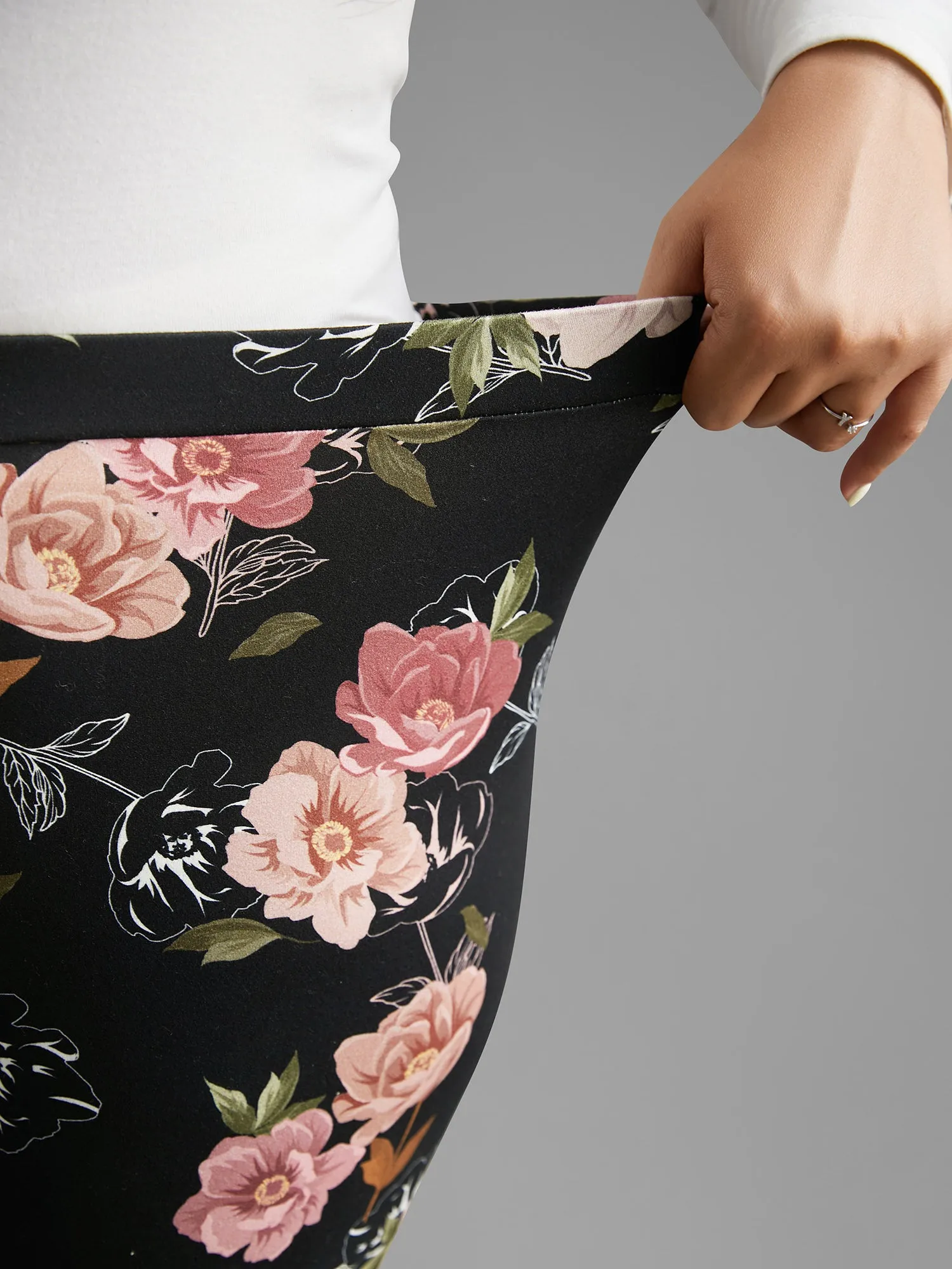Floral Mid Rise Skinny Leggings sold by Bloomchic product image thumbnail 5