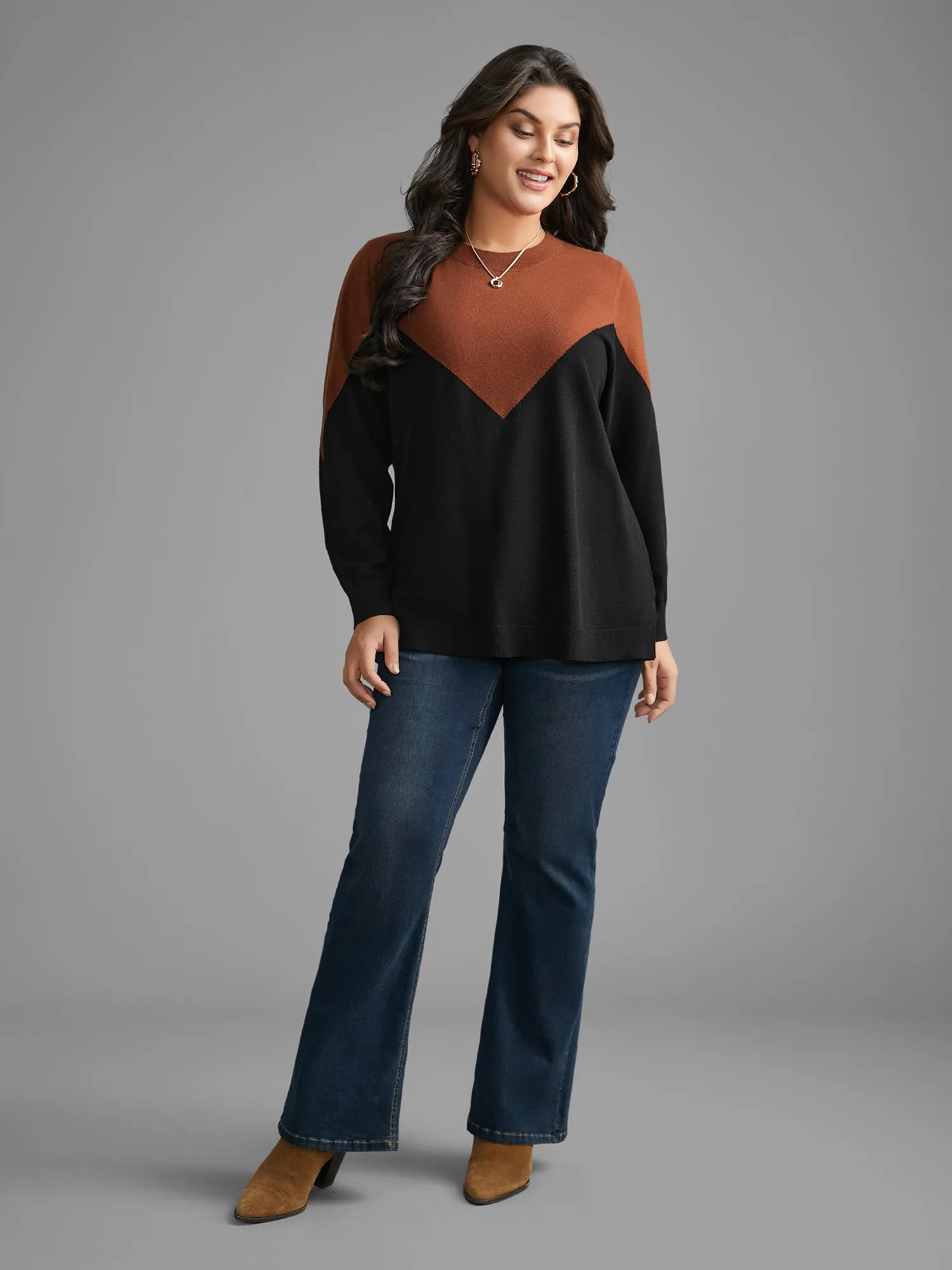 Round Neck Contrast Patchwork Pullover sold by Bloomchic product image thumbnail 3