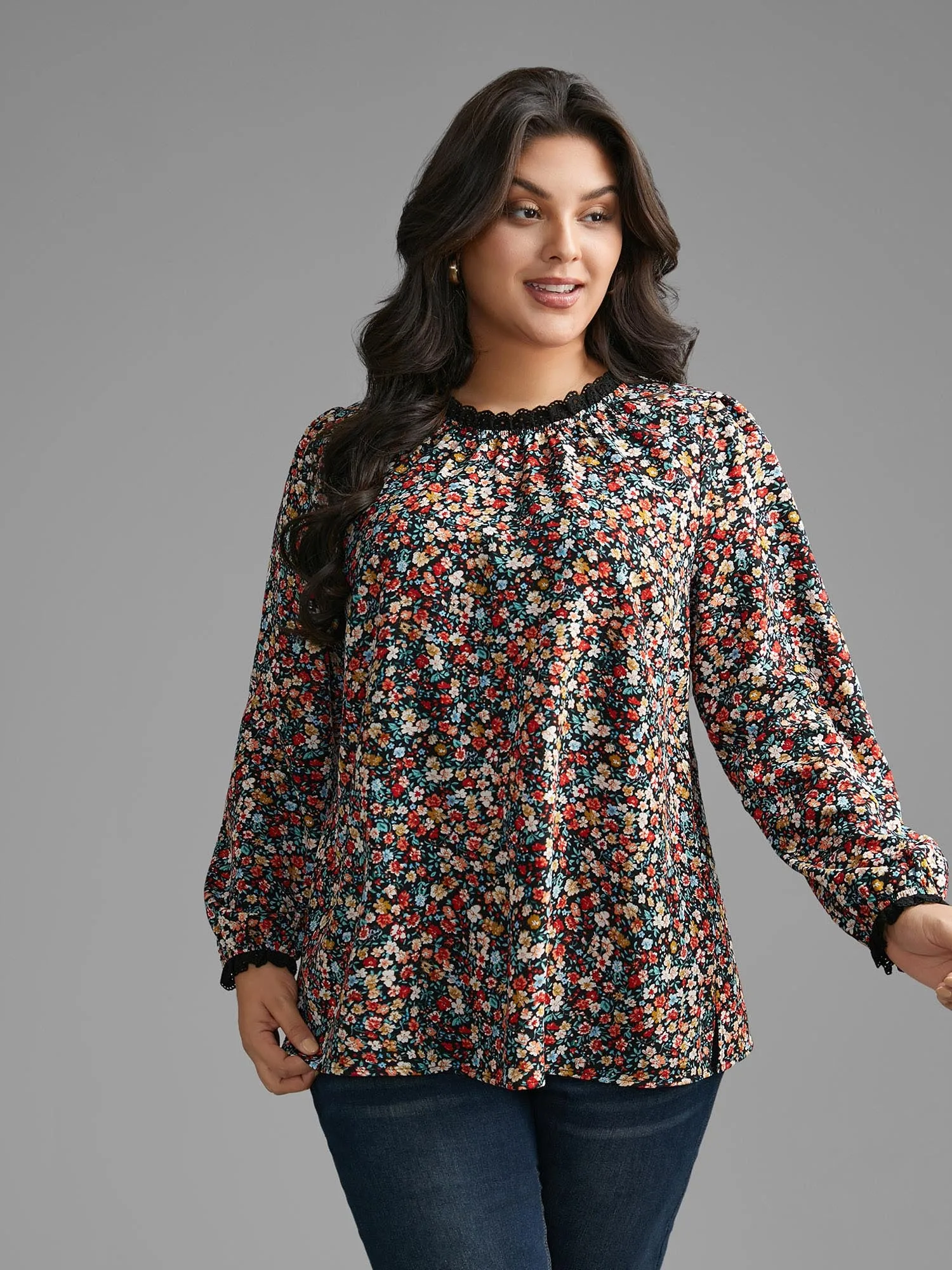 Ditsy Floral Lace Patchwork Slit Hem Blouse sold by Bloomchic product image thumbnail 3