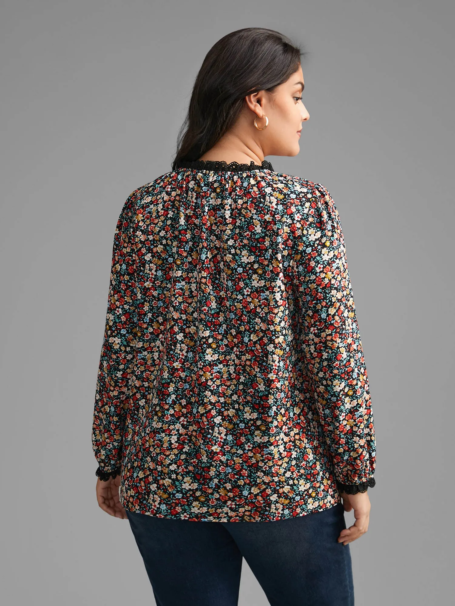 Ditsy Floral Lace Patchwork Slit Hem Blouse sold by Bloomchic product image thumbnail 2