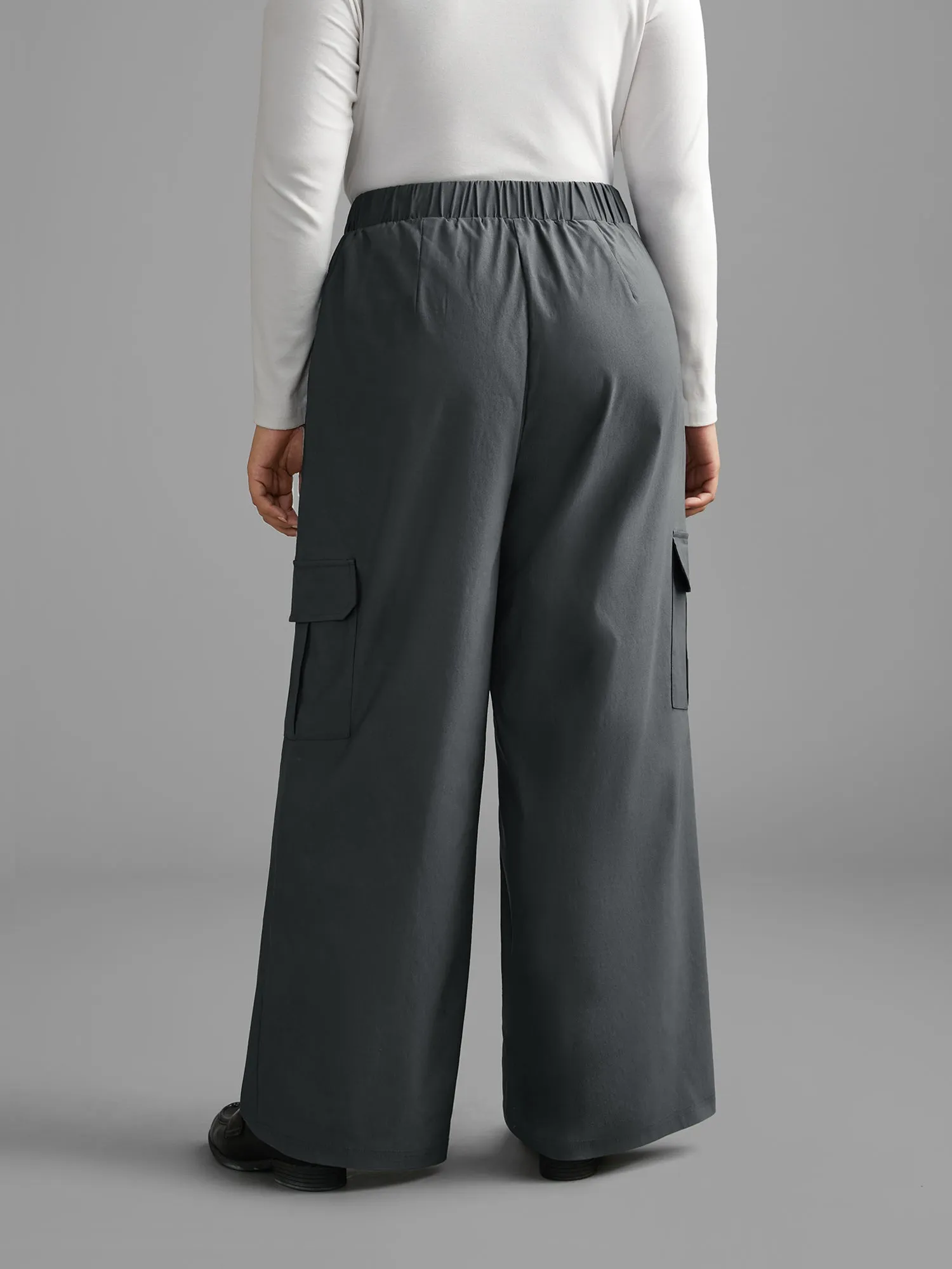 Solid Elastic Waist Patched Pocket Pants sold by Bloomchic product image thumbnail 3
