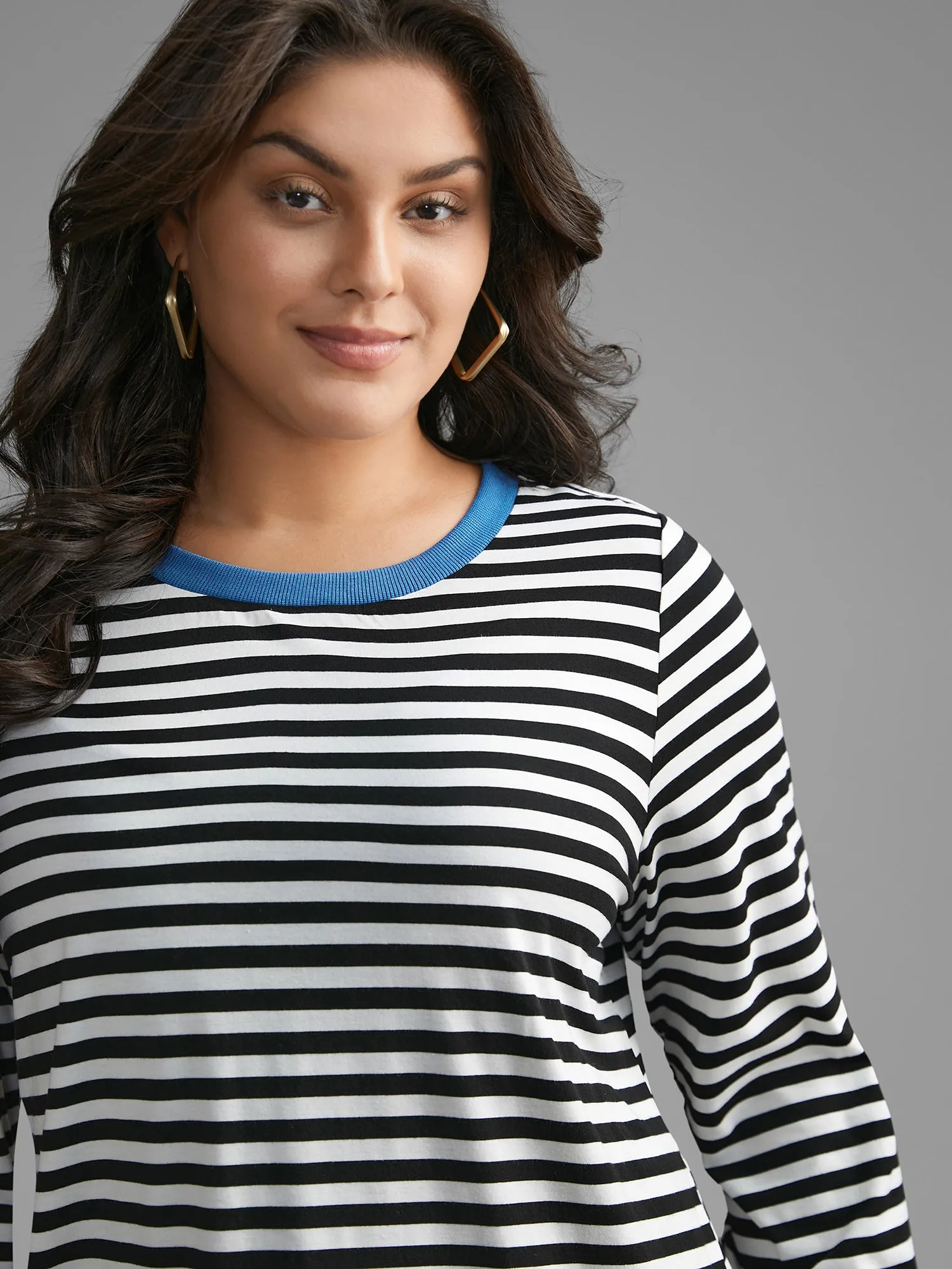 Crew Neck Striped Contrast T-shirt sold by Bloomchic product image thumbnail 2