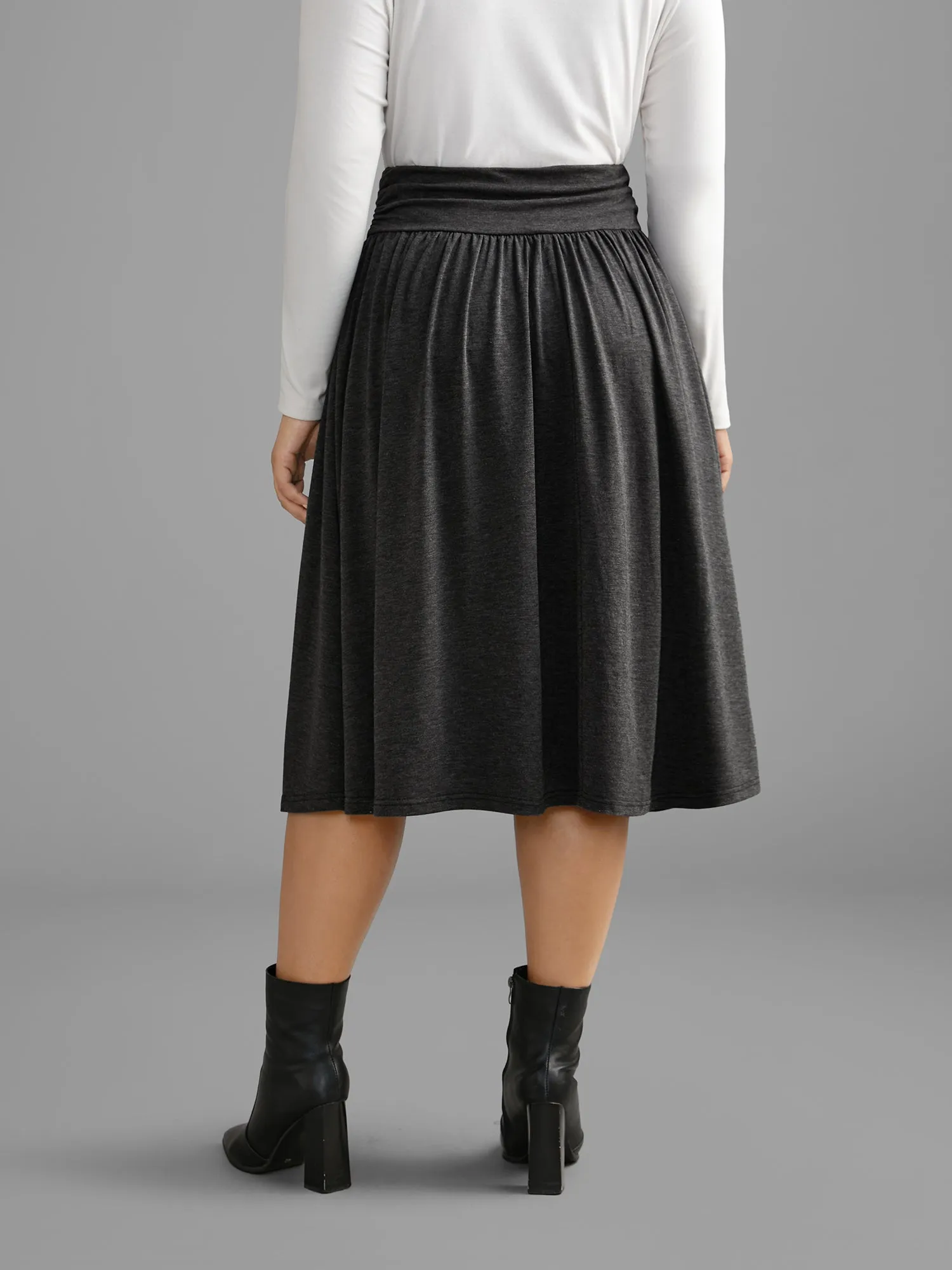 Plain Ruched Pocket Slightly Stretchy Skirt sold by Bloomchic product image thumbnail 3