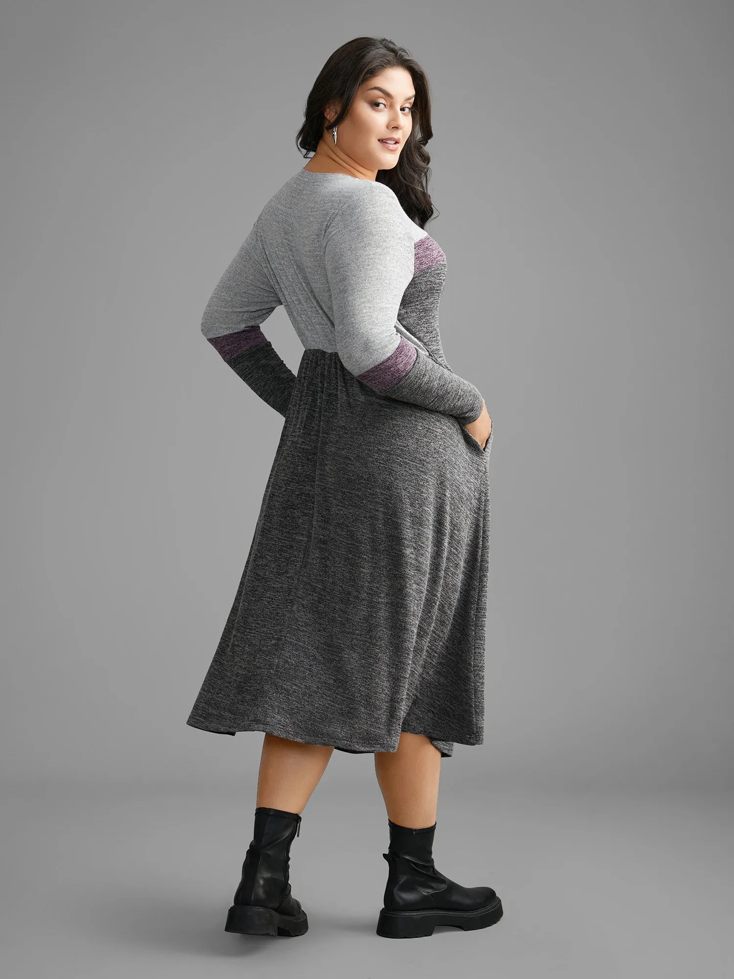 Contrast Patchwork Elastic Waist Knit Dress sold by Bloomchic product image thumbnail 4