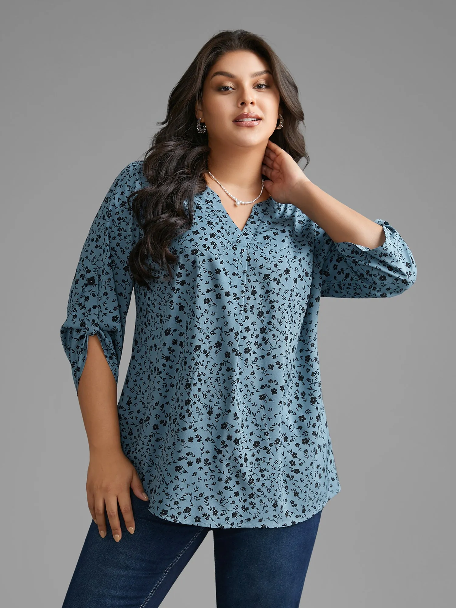 Ditsy Floral Button Cuff Sleeve Pleated Blouse sold by Bloomchic product image thumbnail 4