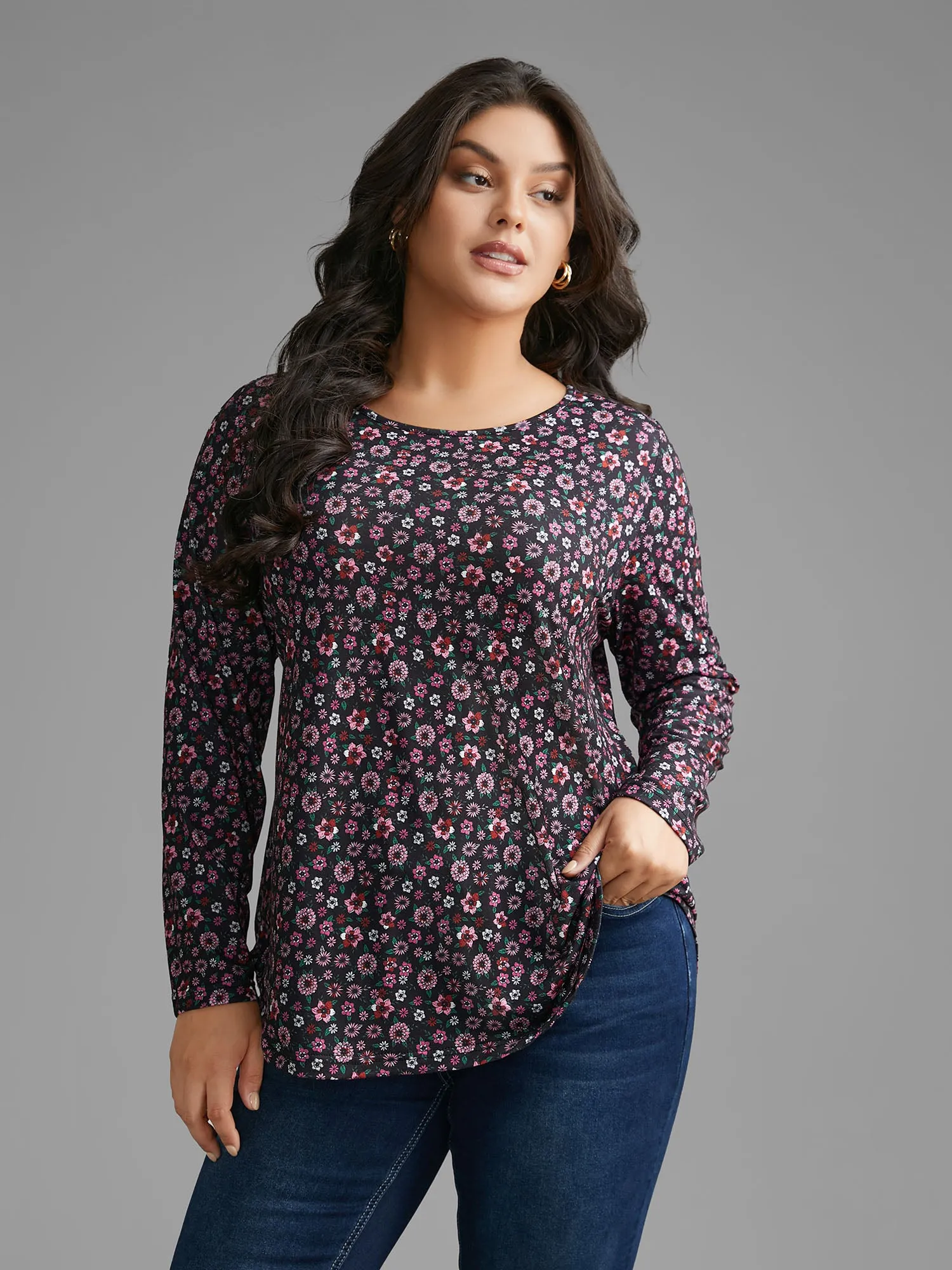Ditsy Floral Crew Neck Curved Hem T-shirt sold by Bloomchic