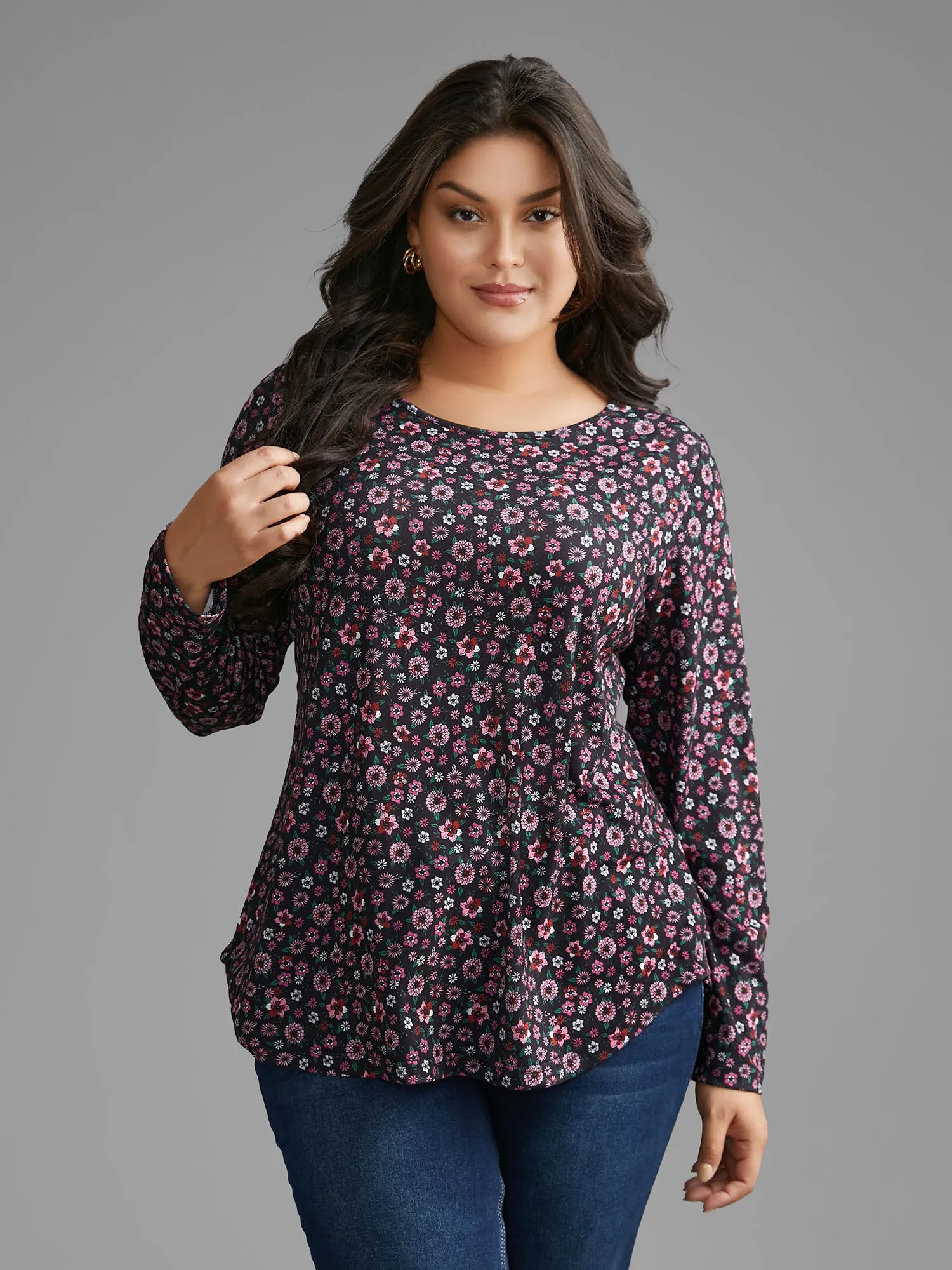 Ditsy Floral Crew Neck Curved Hem T-shirt sold by Bloomchic product image thumbnail 2