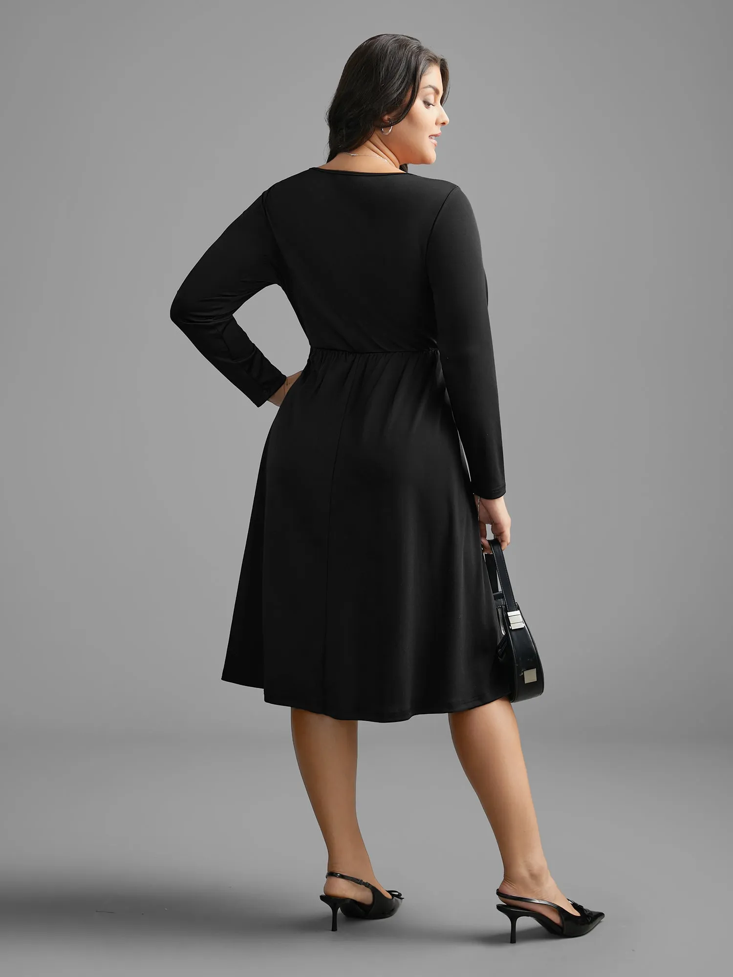 Round Neck Elastic Waist Pleated Dress sold by Bloomchic product image thumbnail 4