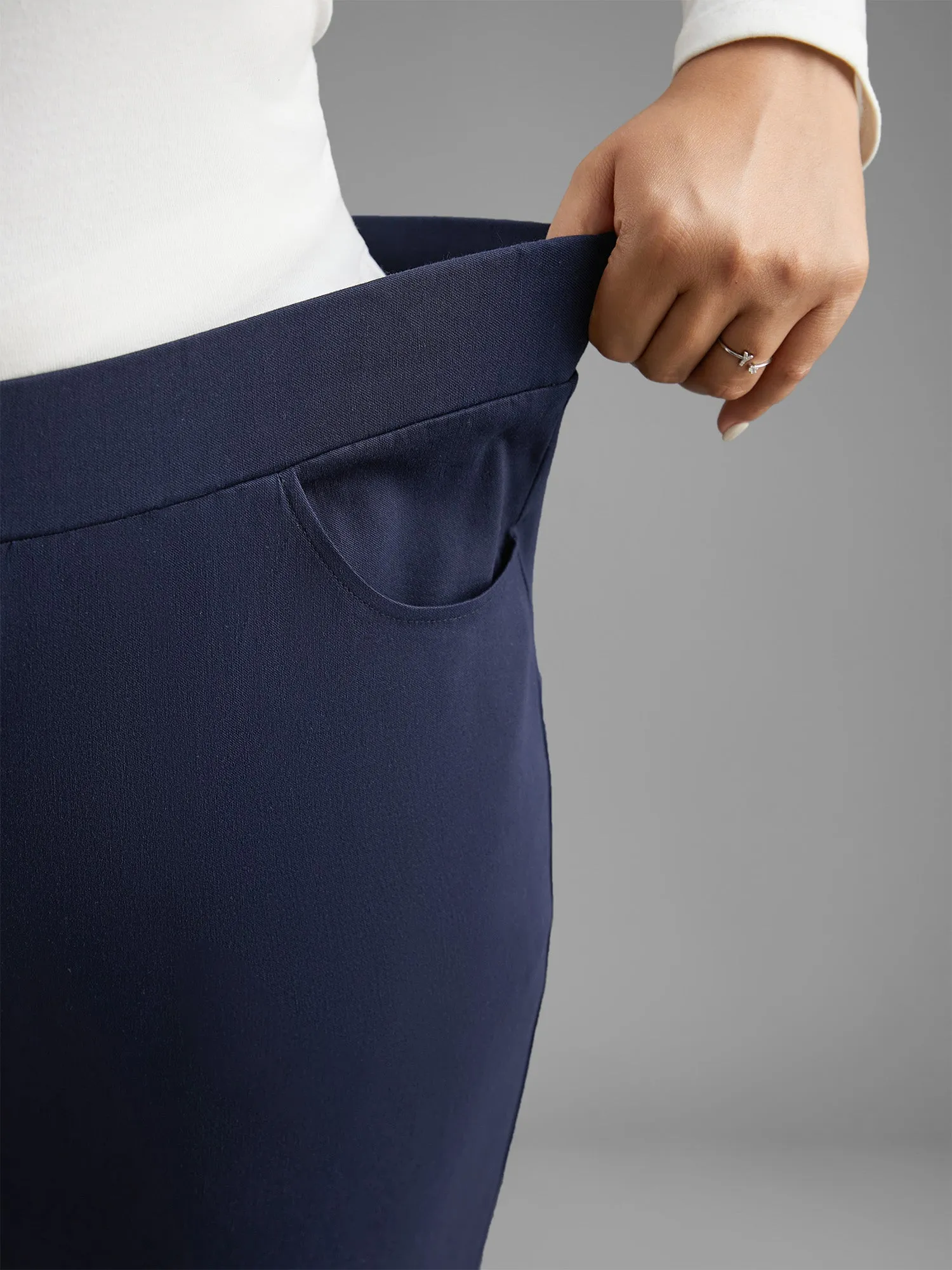 Mid Rise Elastic Waist Skinny Pants sold by Bloomchic product image thumbnail 5