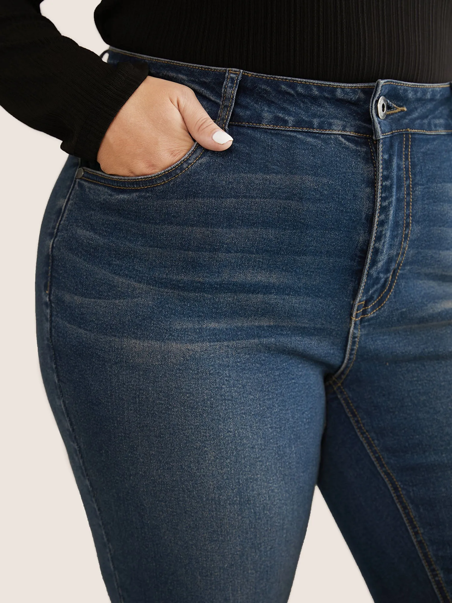 Very Stretchy High Rise Zipper Fly Skinny Jeans sold by Bloomchic product image thumbnail 3