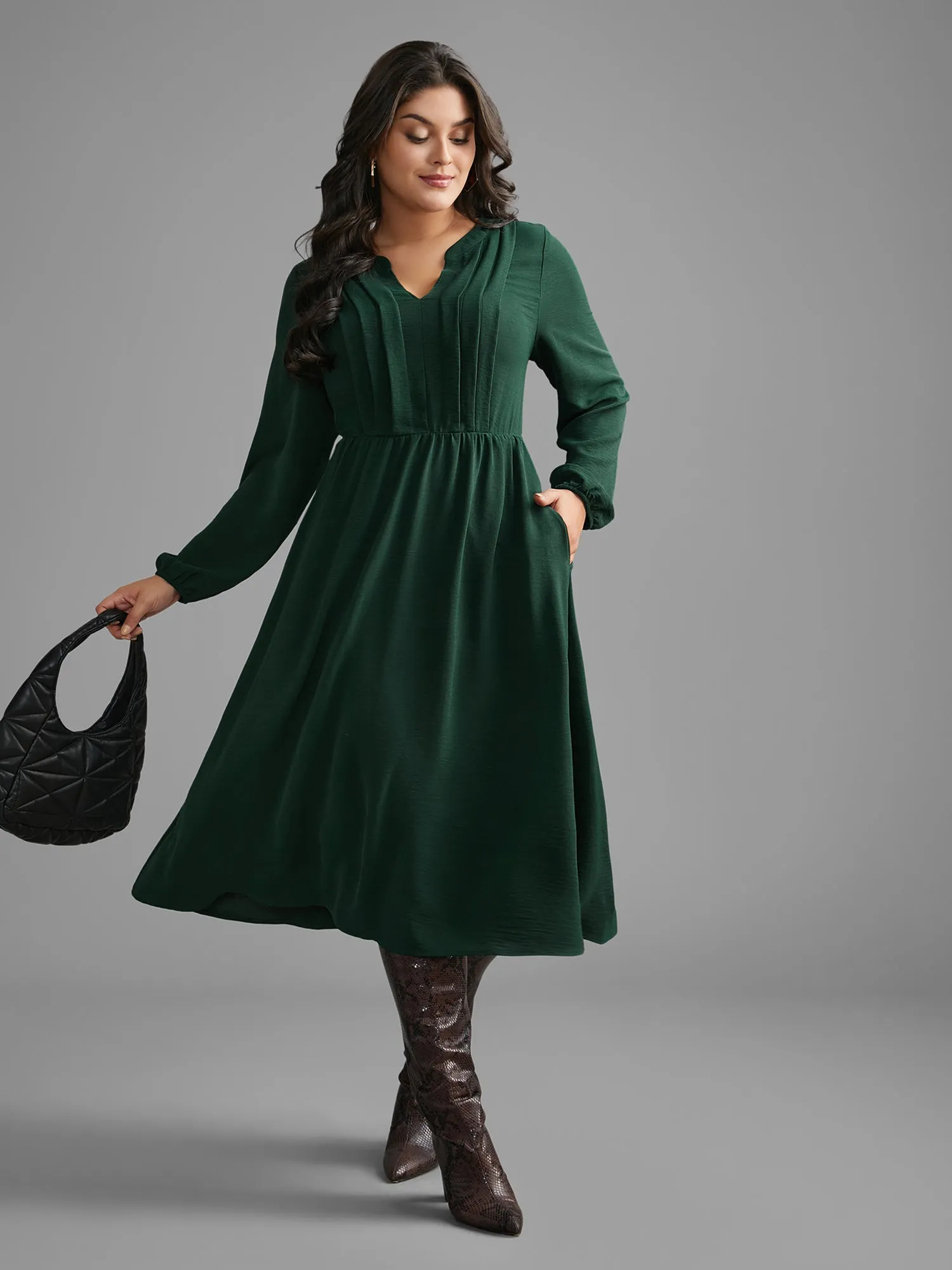 Plain Notched Pleated Midi Dress sold by Bloomchic product image thumbnail 3