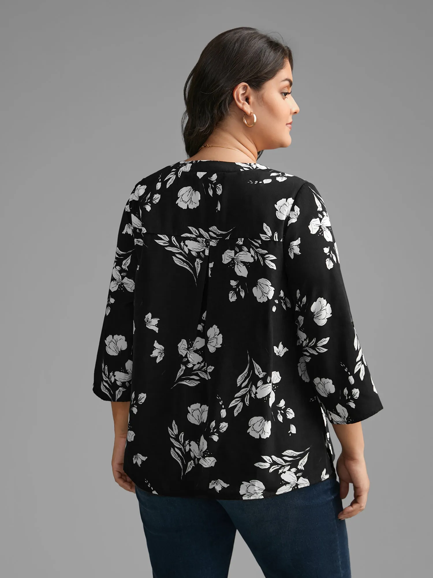 Silhouette Floral Print Tab Sleeve Slit Hem Blouse sold by Bloomchic product image thumbnail 4