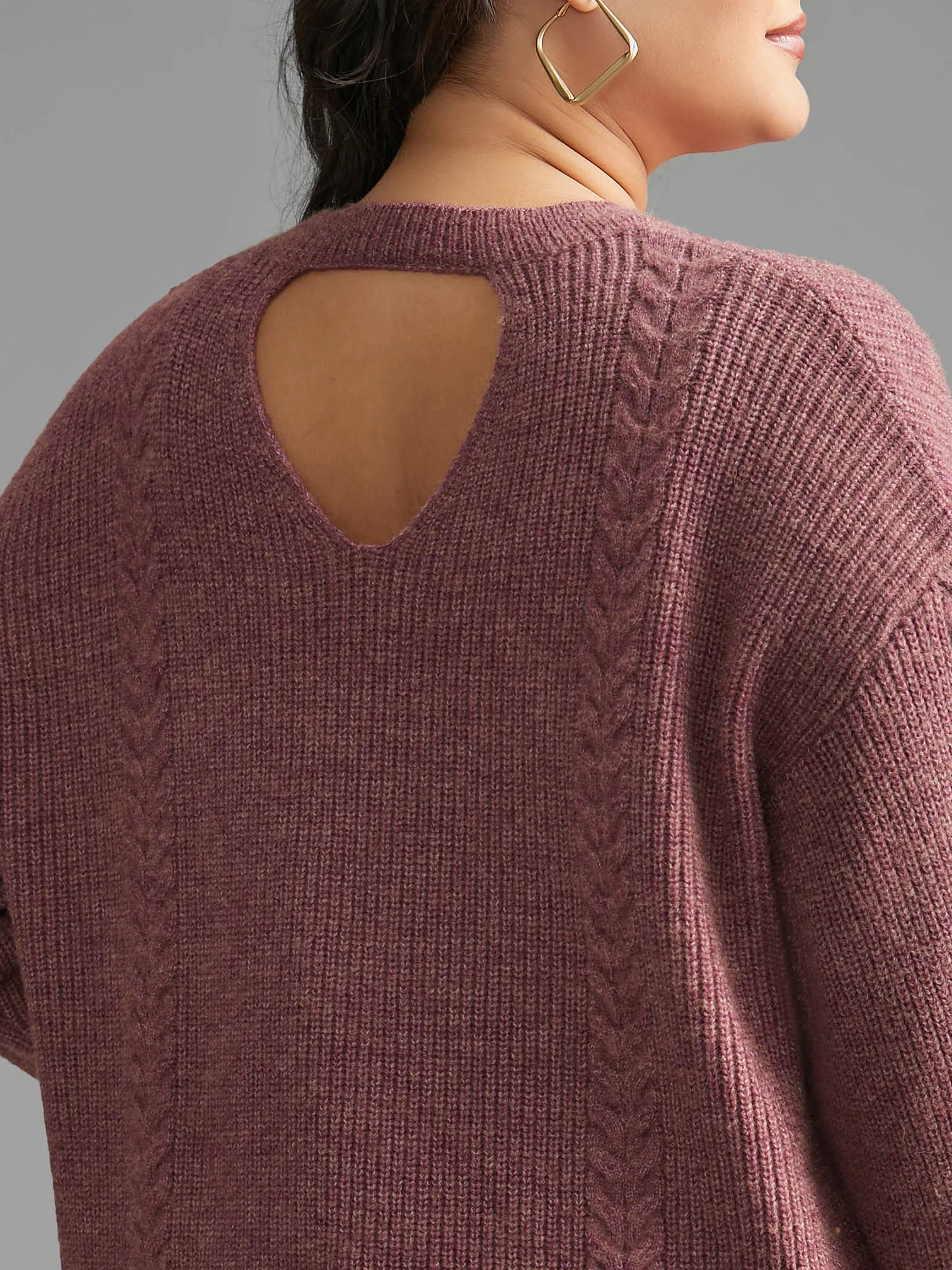Plain Textured Cable Knit Backless Pullover sold by Bloomchic product image thumbnail 5
