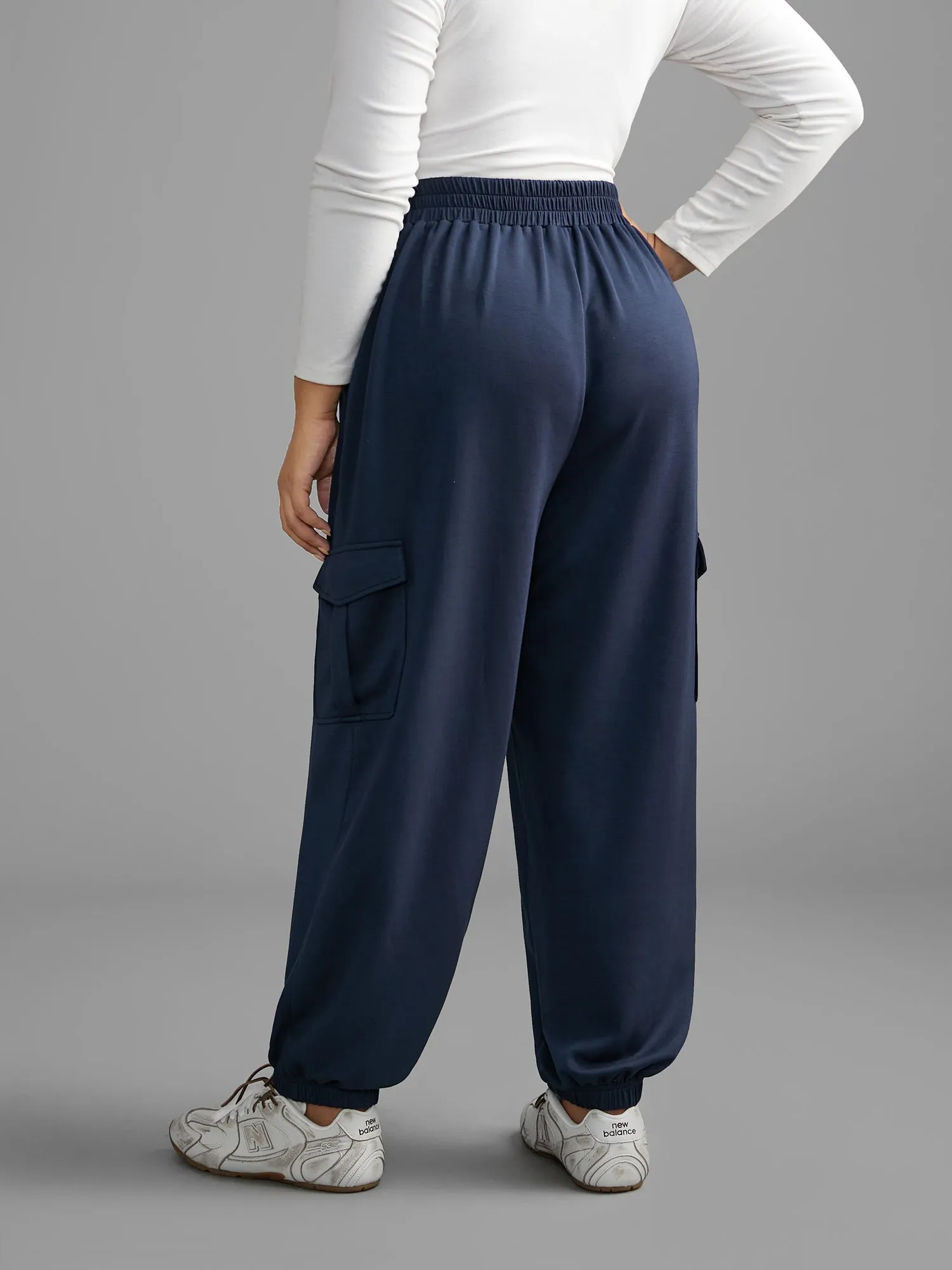 Mid Rise Patched Pocket Carrot Pants sold by Bloomchic product image thumbnail 3