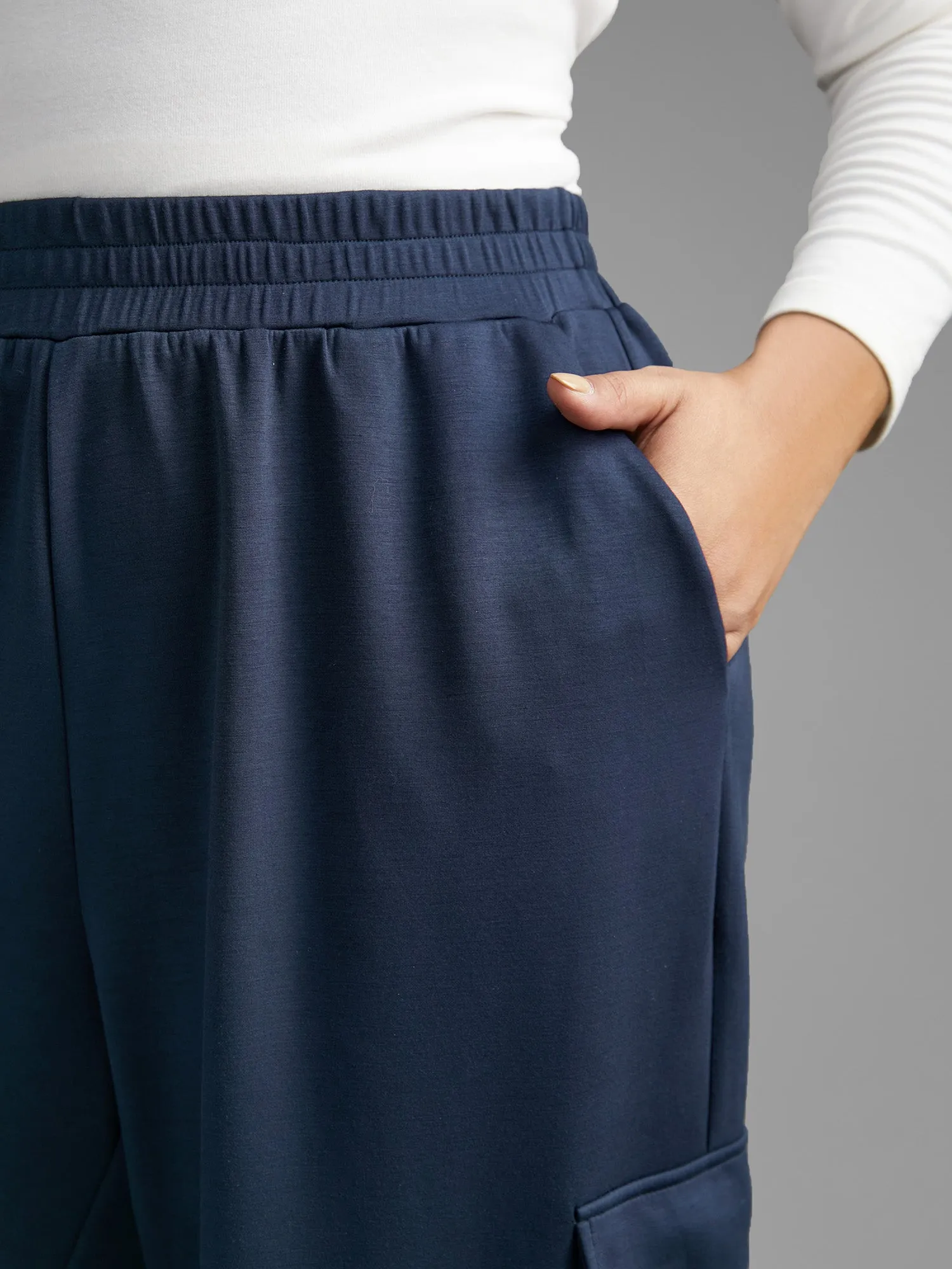 Mid Rise Patched Pocket Carrot Pants sold by Bloomchic product image thumbnail 4