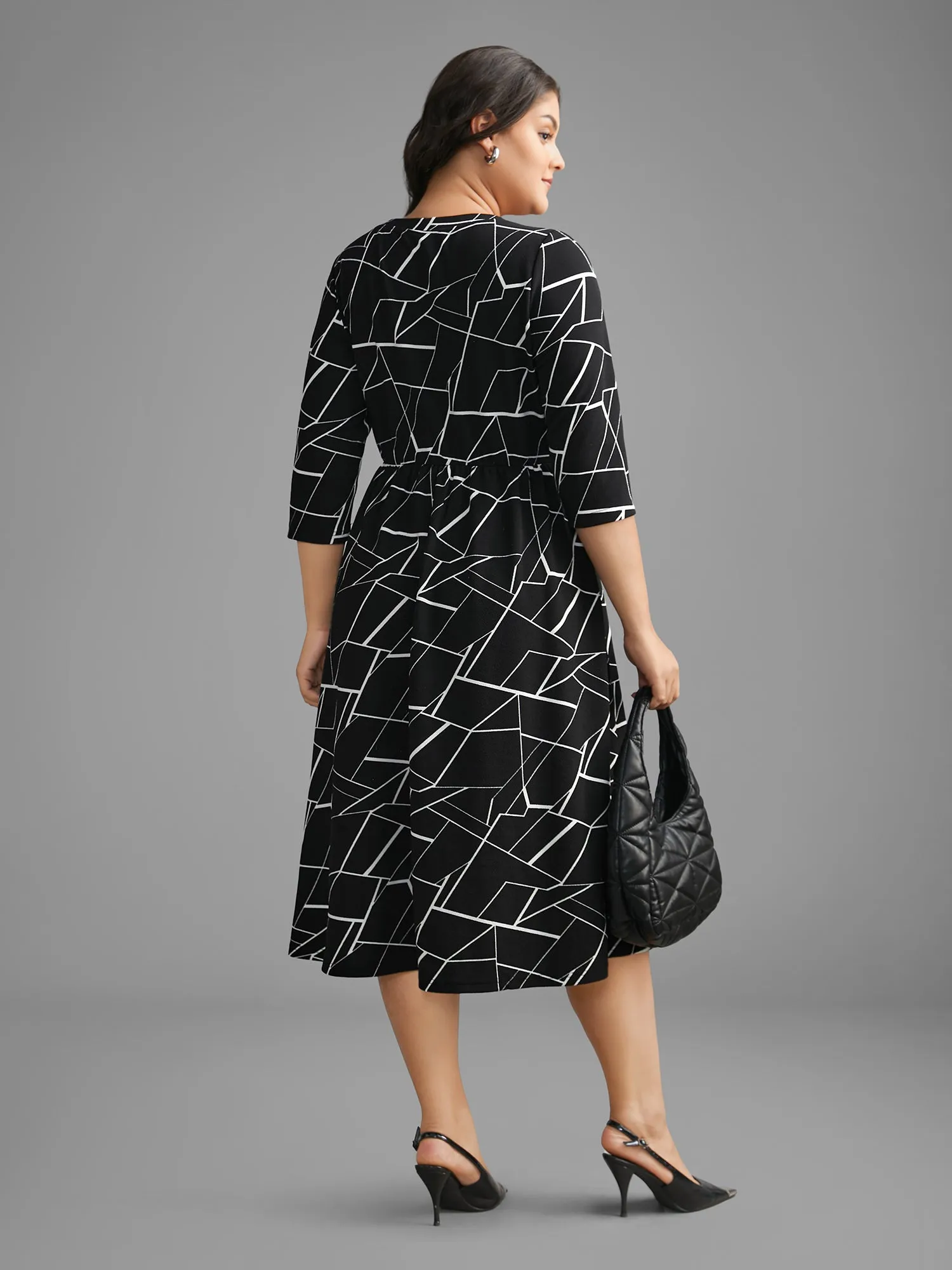 Geometric Keyhole Elastic Waist Midi Dress sold by Bloomchic product image thumbnail 5