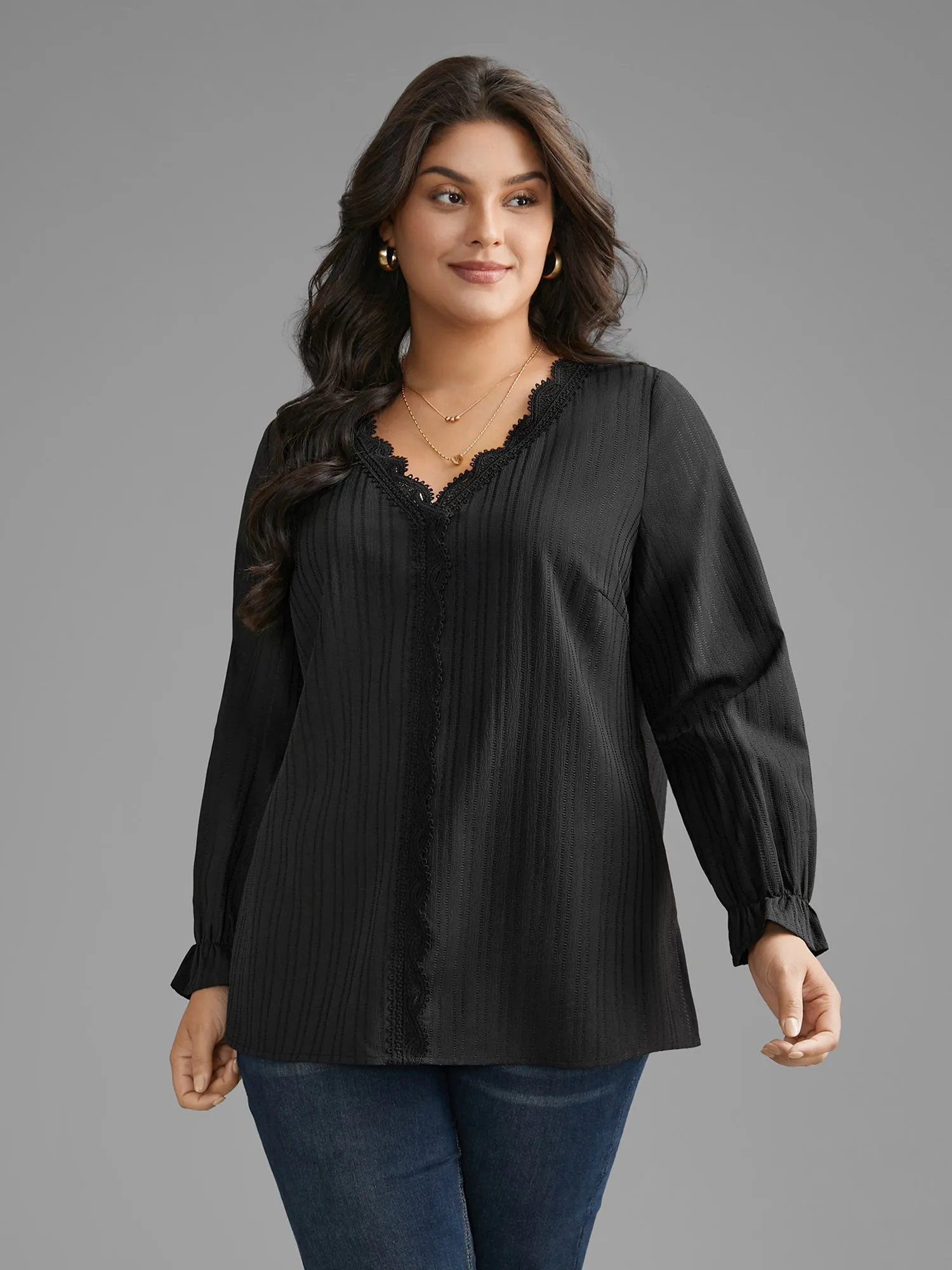 Textured Lace Patchwork Pleated Blouse sold by Bloomchic product image thumbnail 4