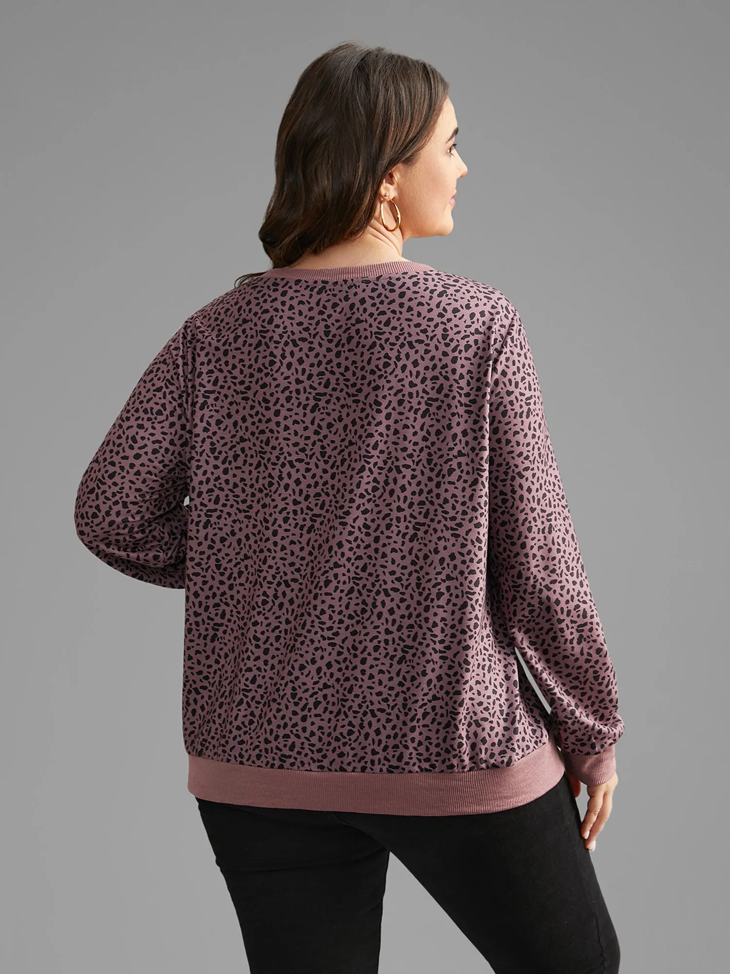 Leopard Print Crew Neck Stretchy Sweatshirt sold by Bloomchic product image thumbnail 4