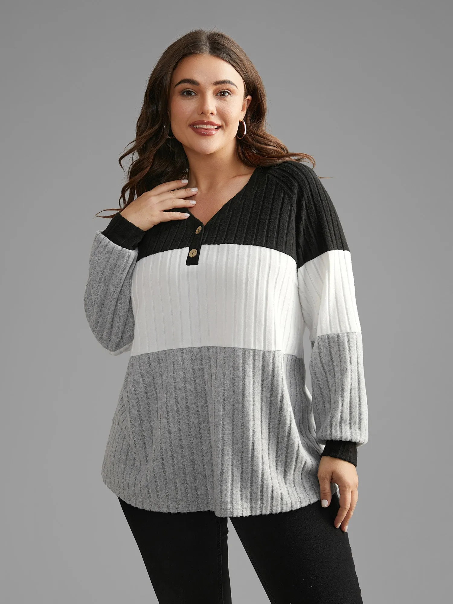 Colorblock Contrast Texture Pit Strip T-shirt sold by Bloomchic